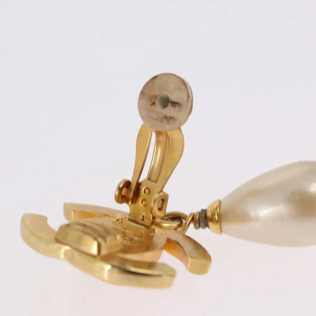 Chanel Cc Dangle Clip-On Metal Gold Metal Earrings Jewelry (Pre-Owned)