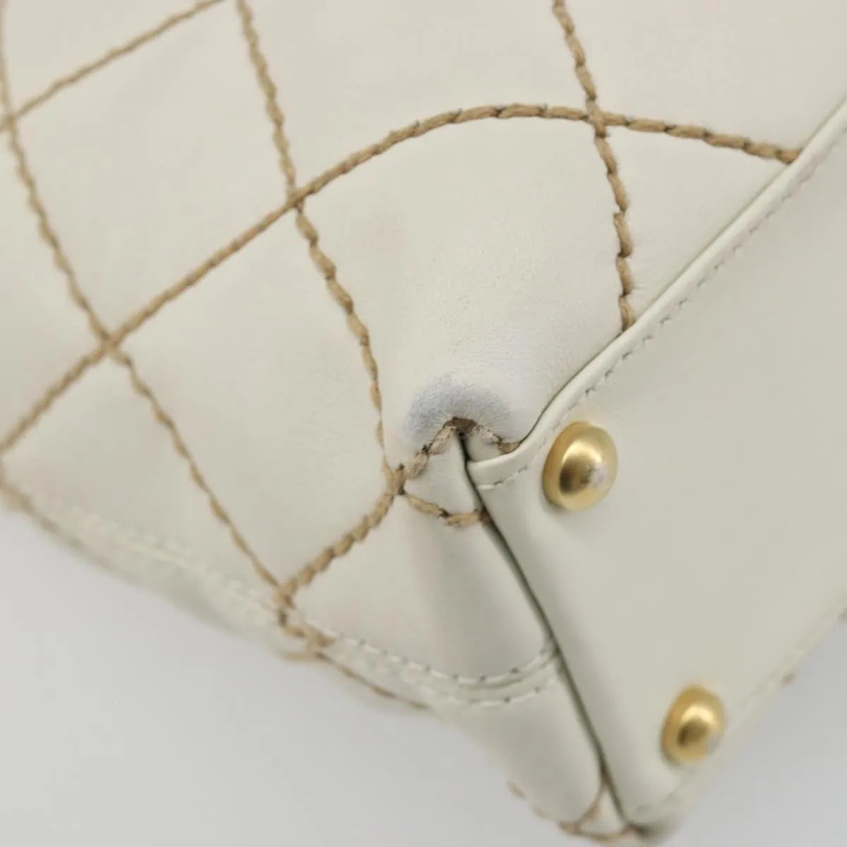 Chanel Surpique Tote Quilted Leather White Leather Tote Bag Bag (Pre-Owned)