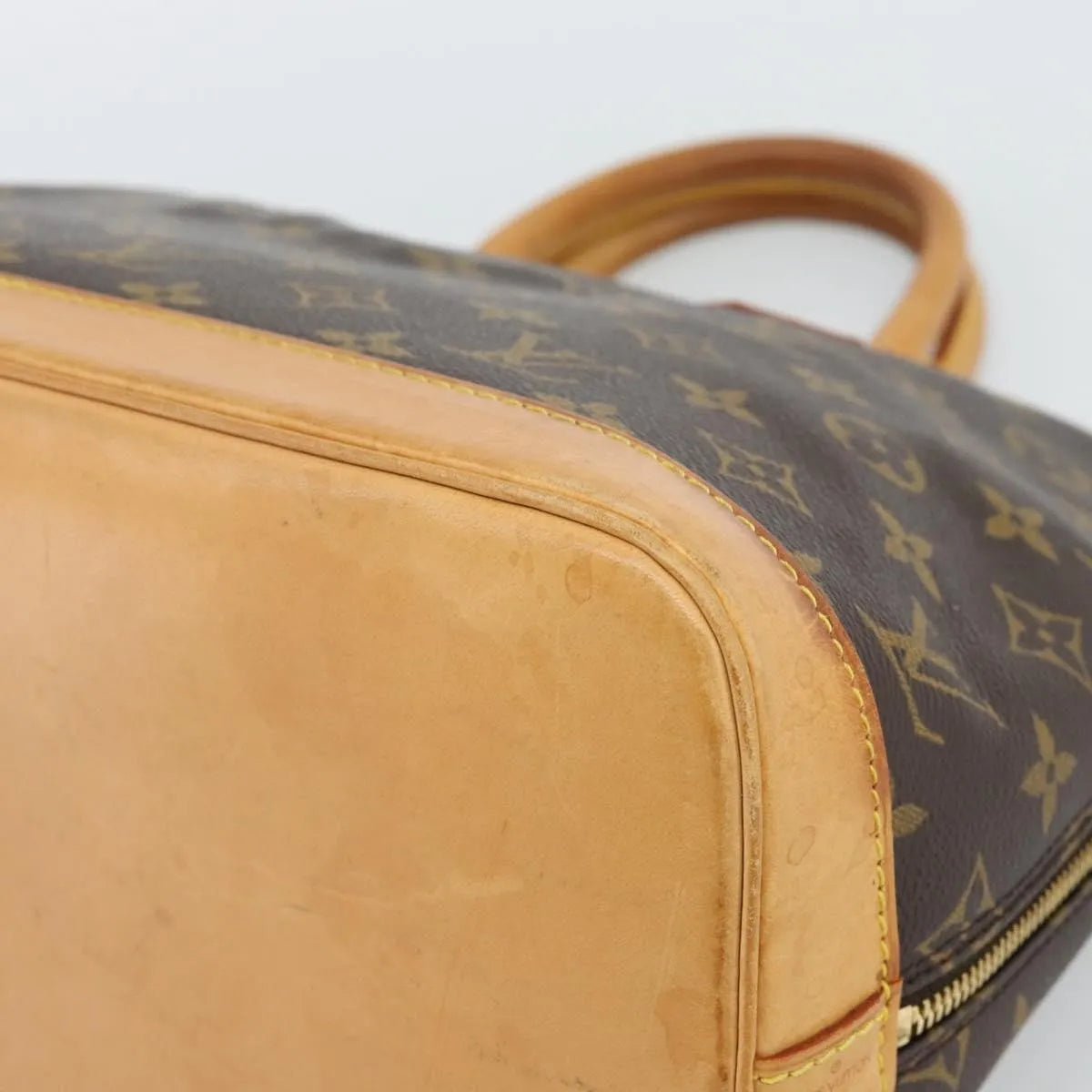 Louis Vuitton Alma Monogram Canvas Multicolour Canvas Handbag (Pre-Owned)