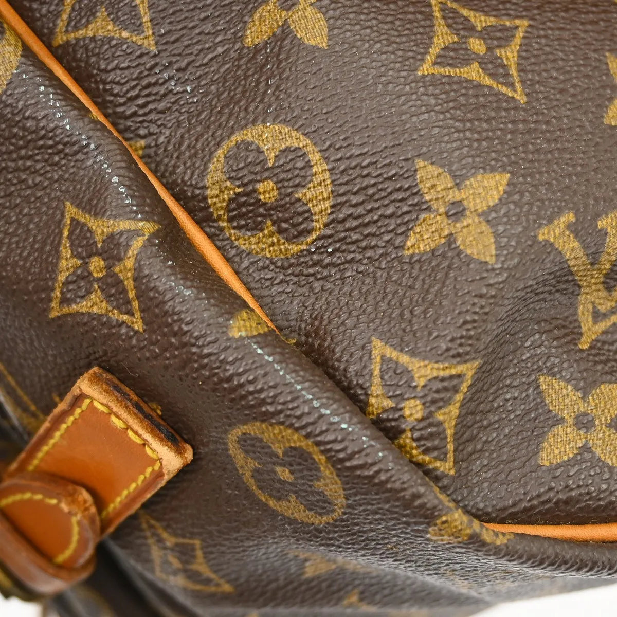 Louis Vuitton Saumur Monogram Brown Canvas Shoulder Bag Bag (Pre-Owned)