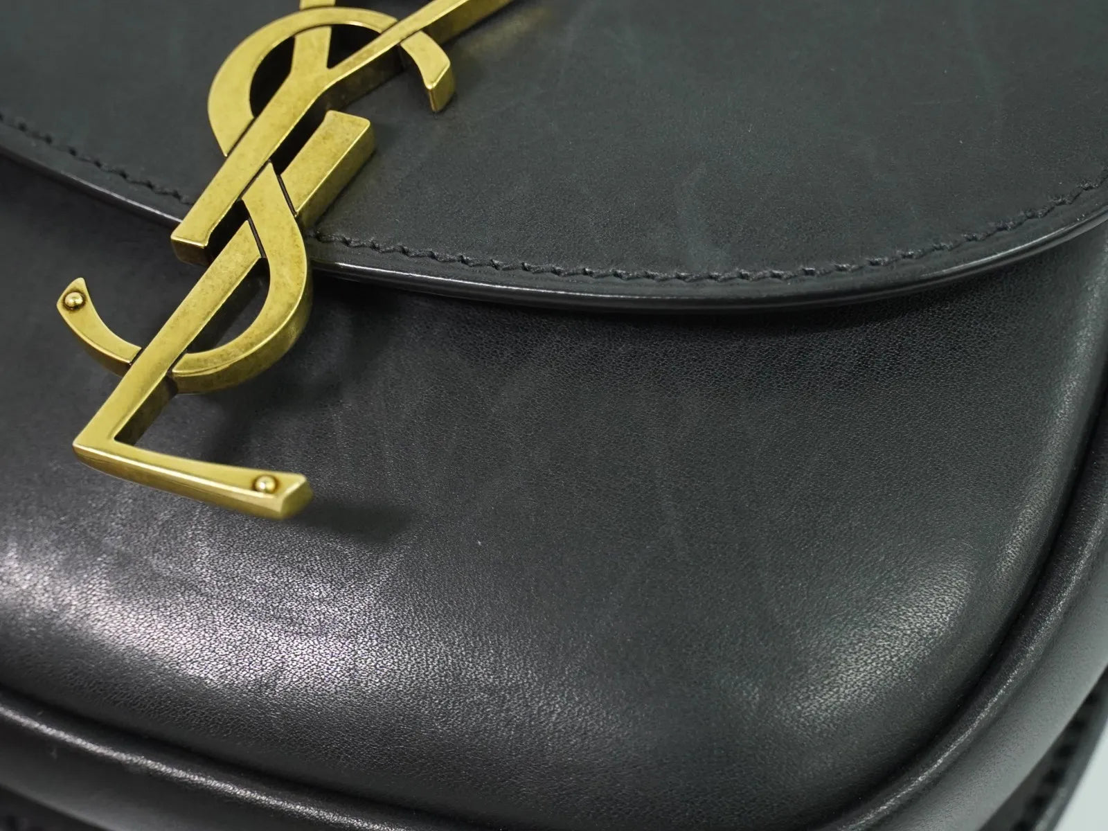 Saint Laurent Kaia Leather Black Leather Shoulder Bag Bag (Pre-Owned)