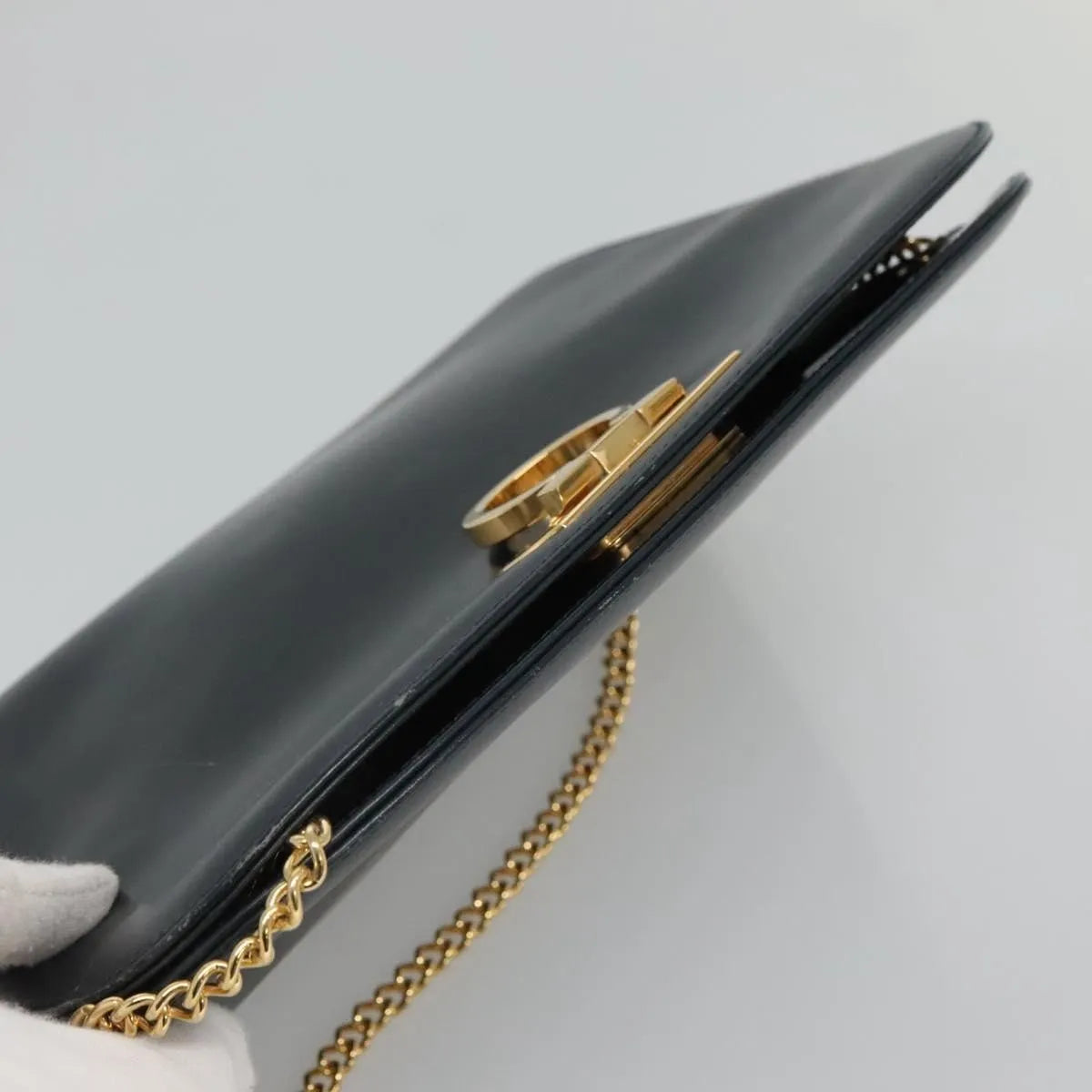 Salvatore Ferragamo Vintage Gancini Chain Leather Navy Leather Shoulder Bag Bag (Pre-Owned)