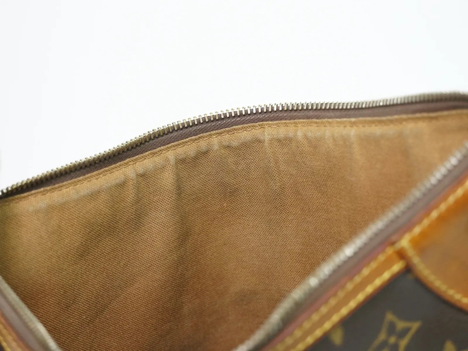 Louis Vuitton Odeon Monogram Canvas Brown Canvas Shoulder Bag Bag (Pre-Owned)