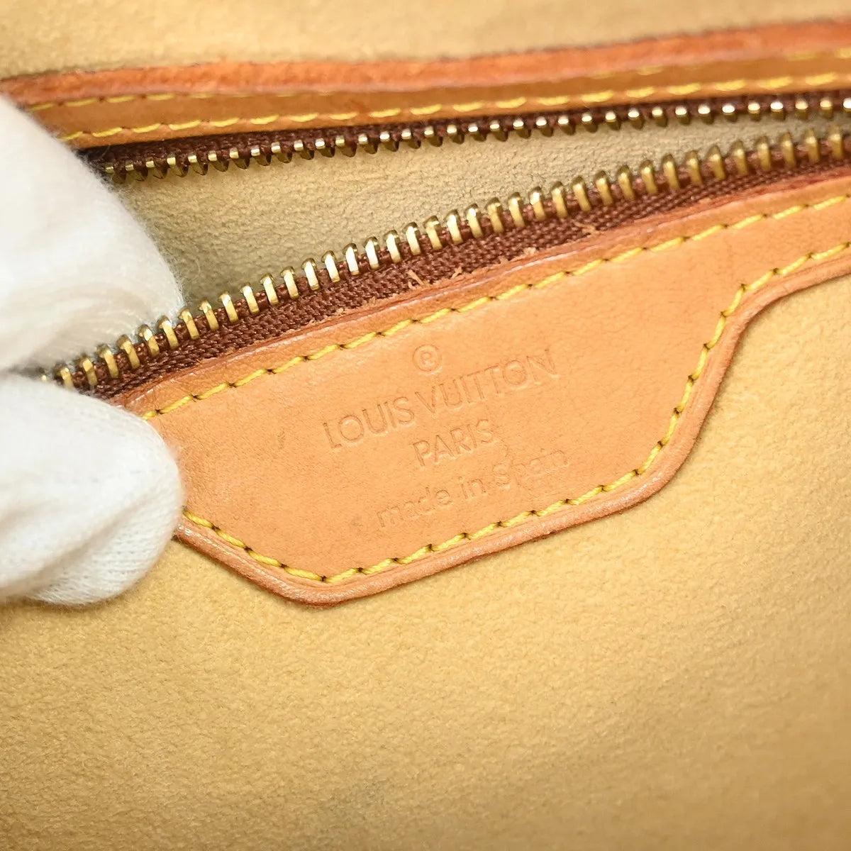 Louis Vuitton Monogram Looping Monogram Canvas Brown Canvas Shoulder Bag Bag (Pre-Owned)