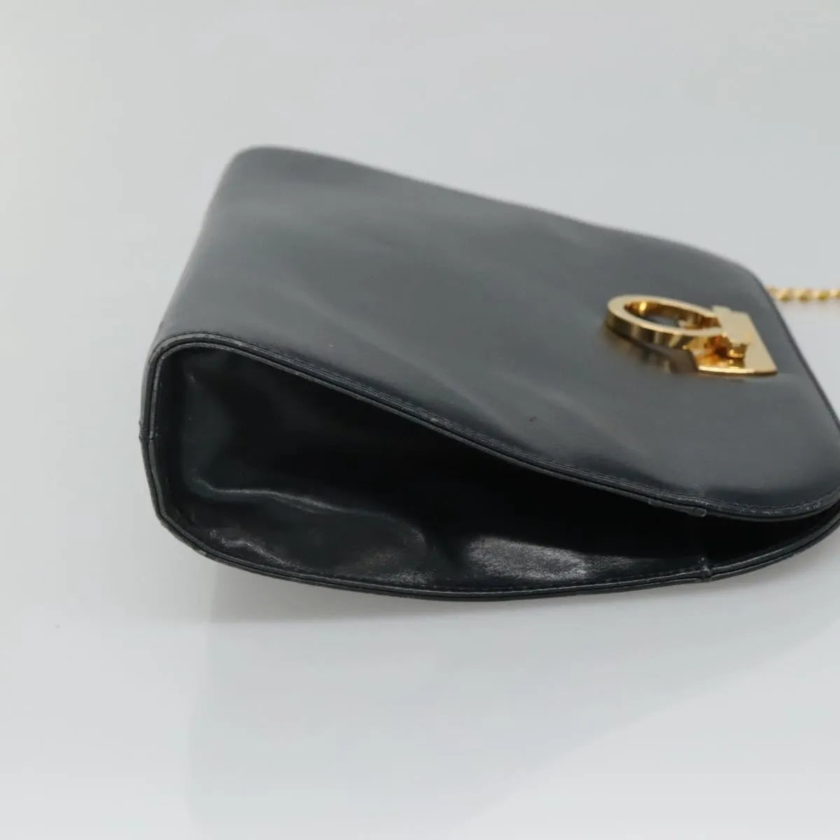 Salvatore Ferragamo Vintage Gancini Chain Leather Navy Leather Shoulder Bag Bag (Pre-Owned)
