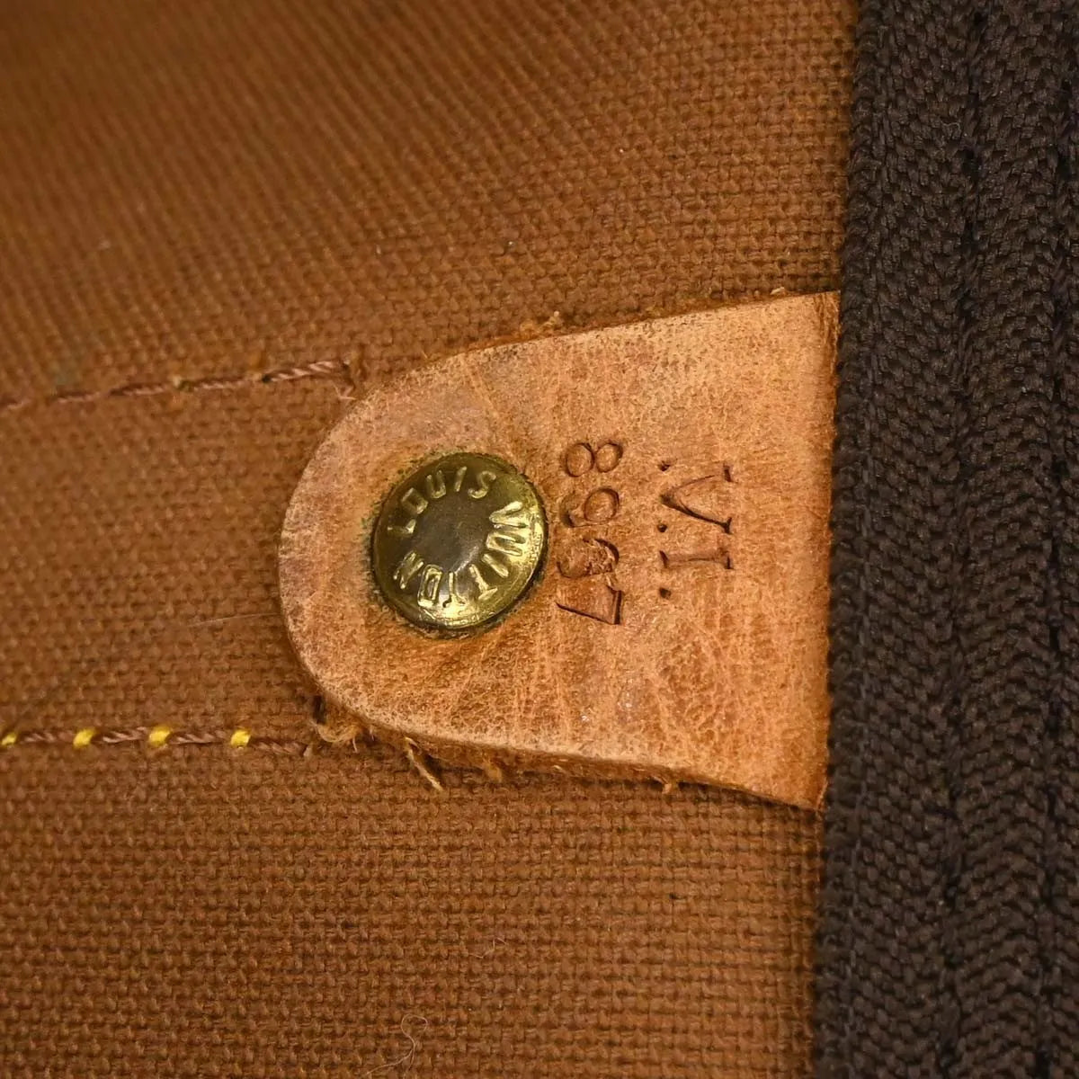 Louis Vuitton Keepall Bandouliere Monogram Canvas Brown Canvas Travel Bag Bag (Pre-Owned)