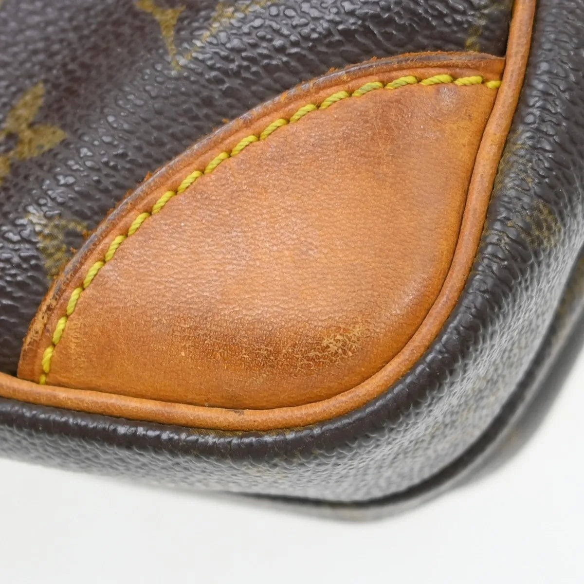Louis Vuitton Amazone Monogram Canvas Brown Canvas Shoulder Bag Bag (Pre-Owned)