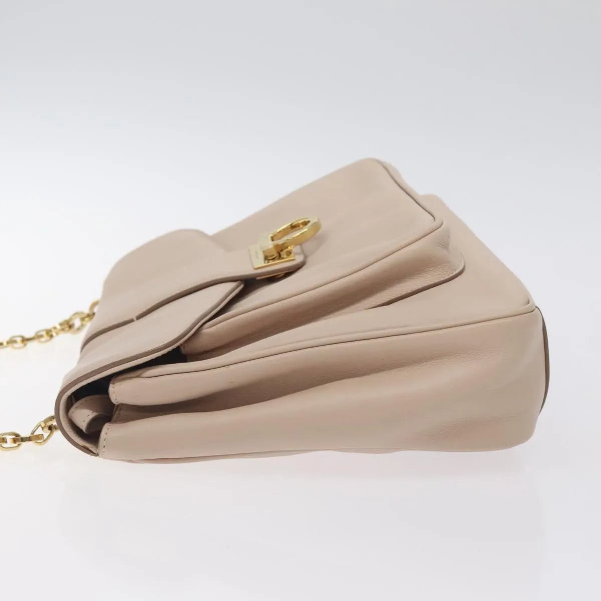Salvatore Ferragamo Gancini Chain Leather Beige Leather Shoulder Bag Bag (Pre-Owned)