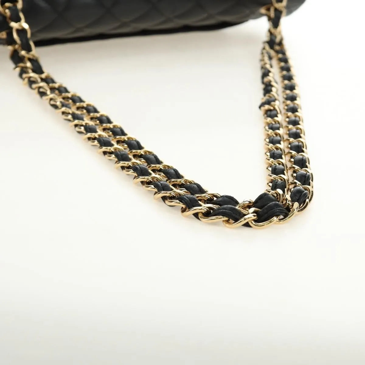 Chanel Timeless - Classic Double Flap Leather Black Leather Handbag (Pre-Owned)