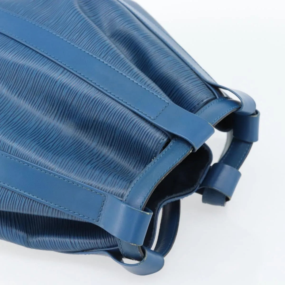 Louis Vuitton Randonnee Epi Leather Blue Leather Shoulder Bag Bag (Pre-Owned)