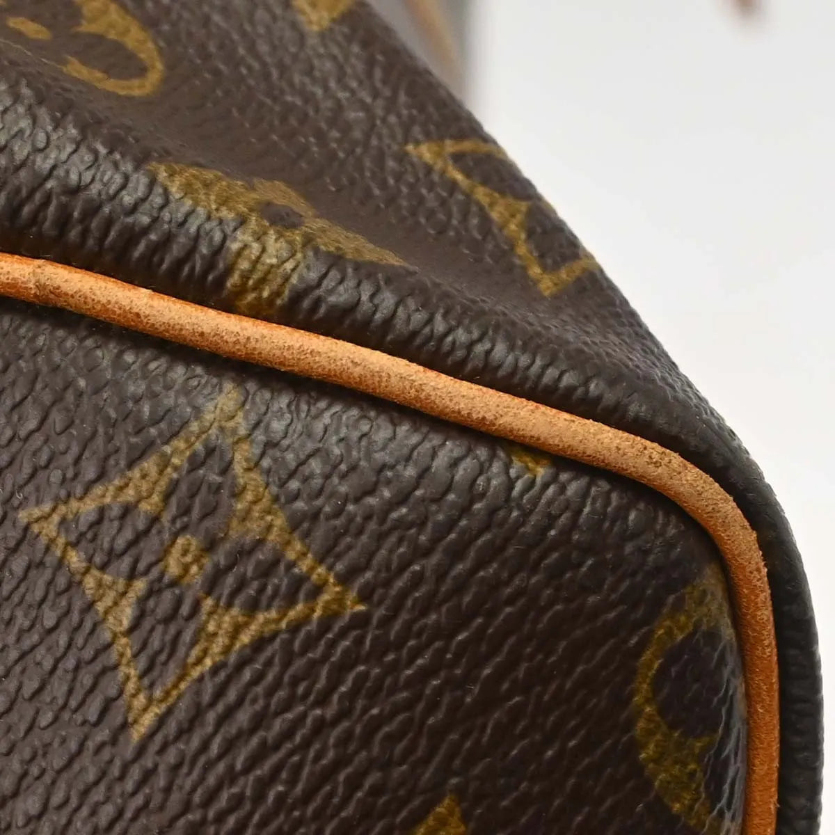 Louis Vuitton Keepall Monogram Canvas Brown Canvas Travel Bag Bag (Pre-Owned)