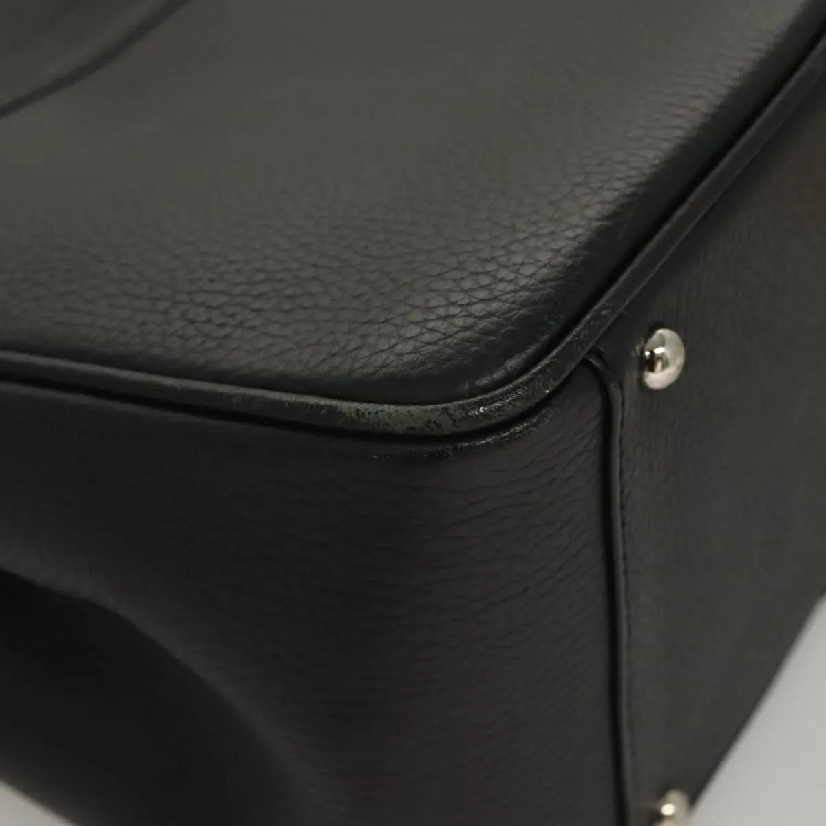 Burberry Vintage Leather Black Leather Handbag (Pre-Owned)