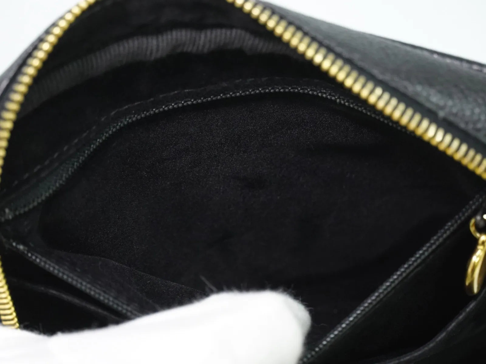 Chanel Vintage Timeless Zip Around Vanity Case Caviar Black Leather Handbag (Pre-Owned)