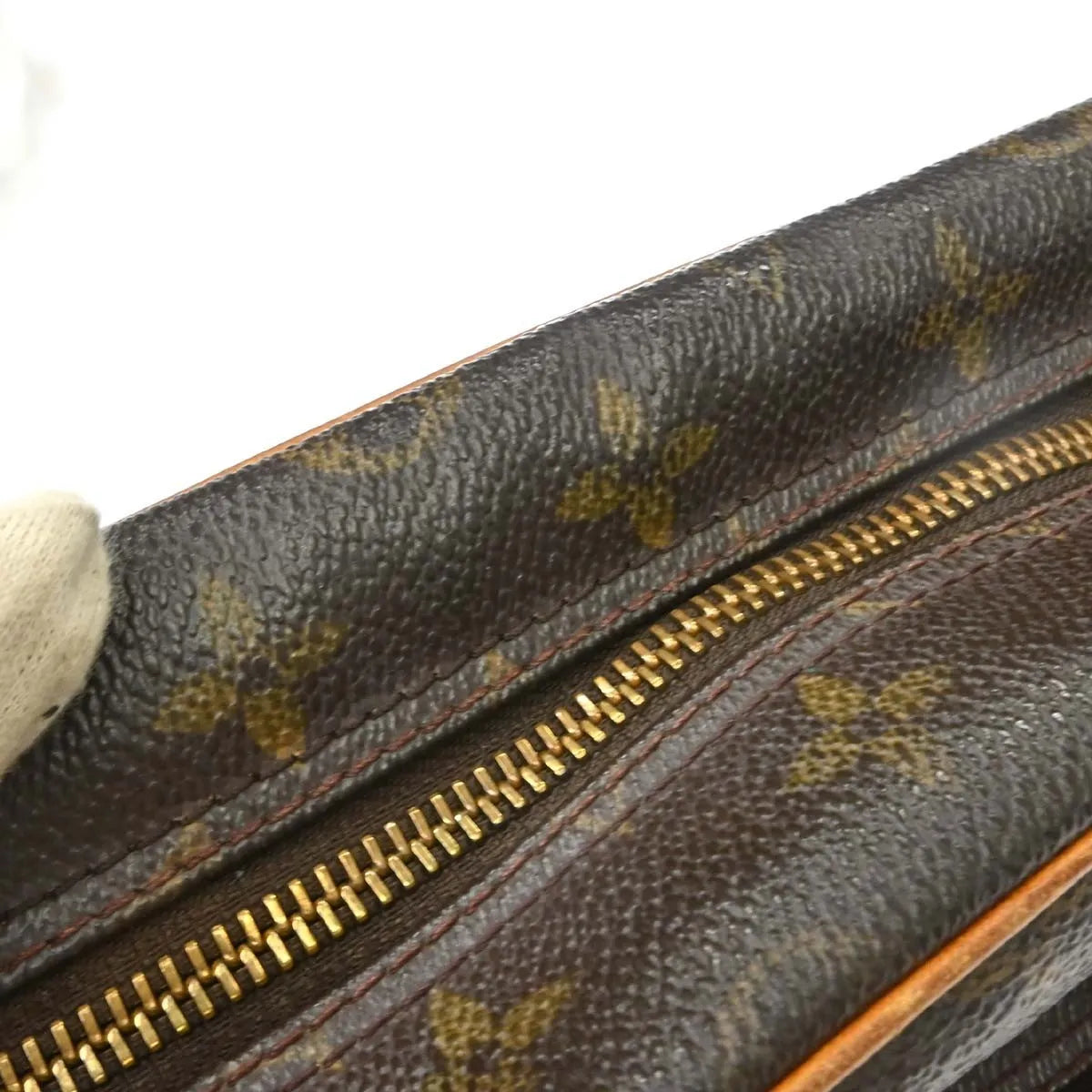 Louis Vuitton Nil Messenger Monogram Canvas Brown Canvas Shoulder Bag Bag (Pre-Owned)