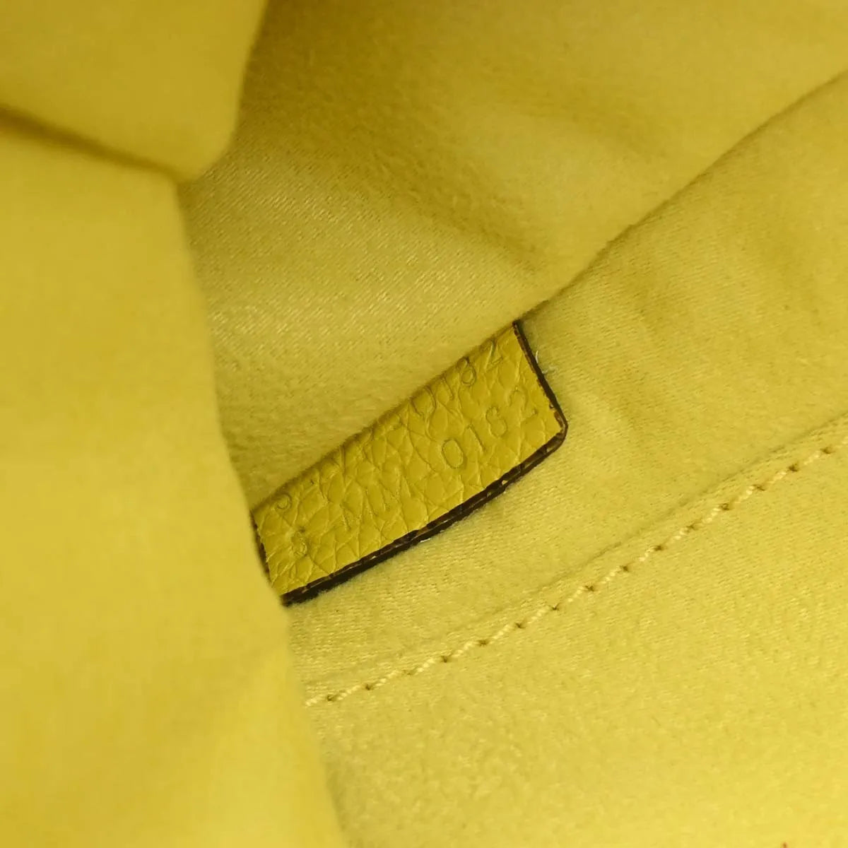Celine Luggage Grainy Leather Yellow Leather Tote Bag Bag (Pre-Owned)