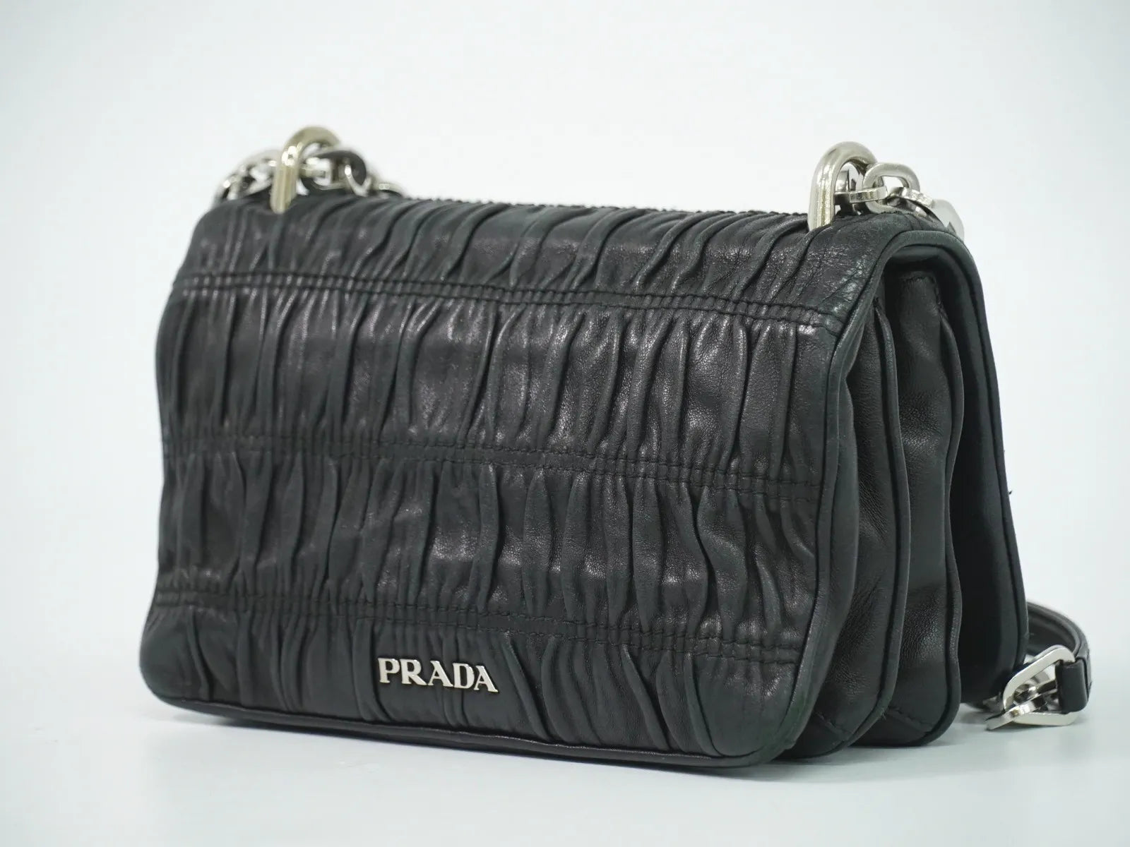 Prada Compartment Chain Flap Nappa Gaufre Black Leather Shoulder Bag Bag (Pre-Owned)