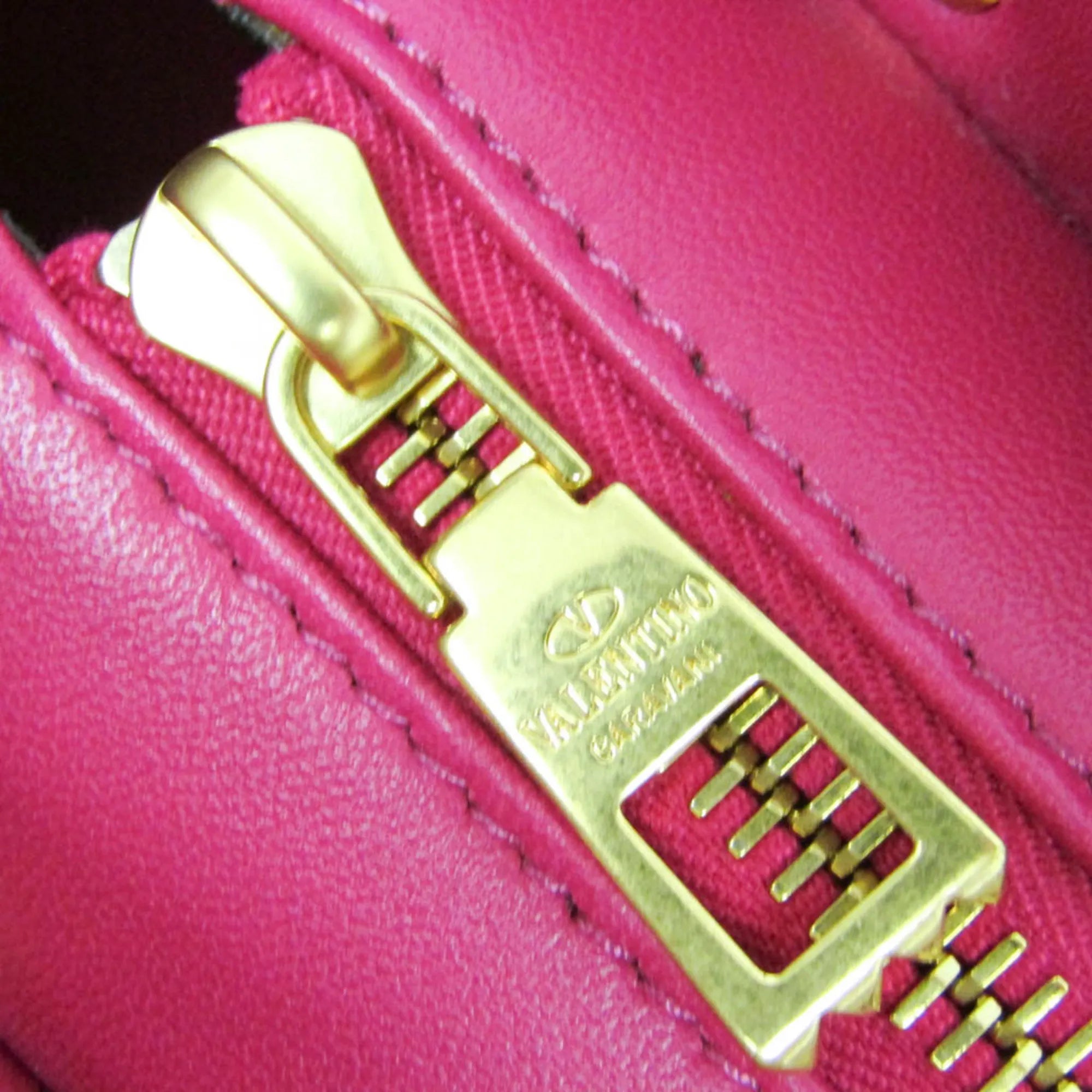 Valentino Garavani One Stud Top Handle Leather Pink Leather Handbag (Pre-Owned)