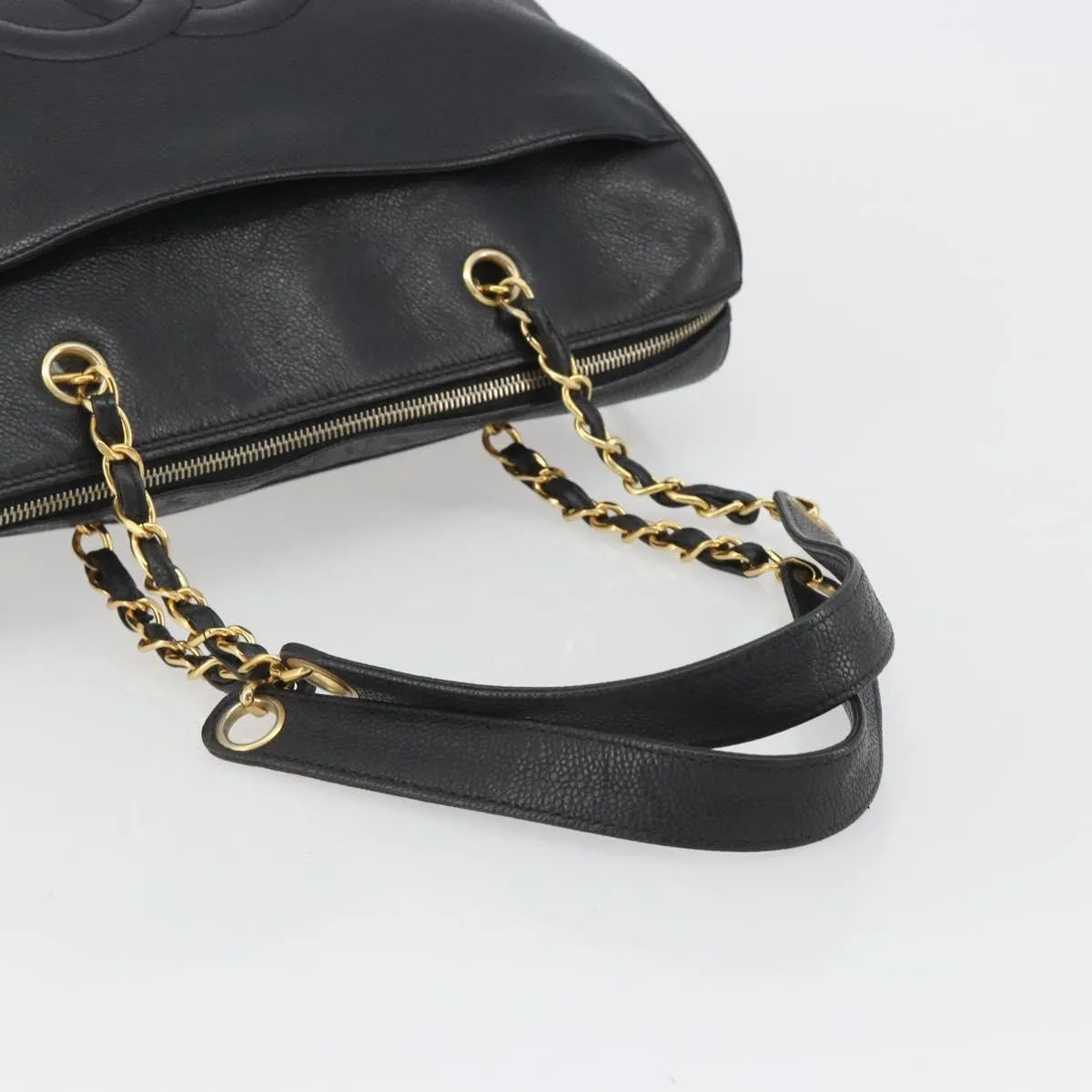 Chanel Vintage Timeless Zip Caviar Black Calfskin Shoulder Bag Bag (Pre-Owned)