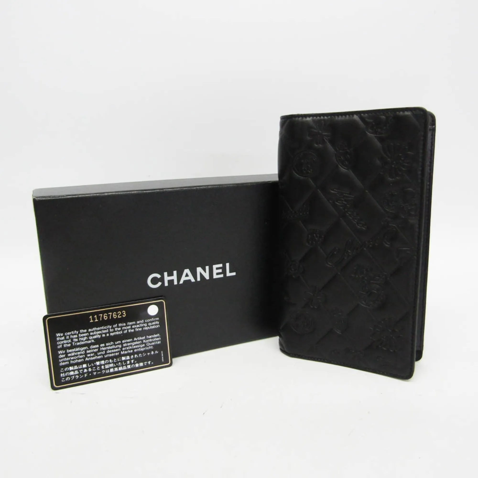 Chanel Lucky Symbols Yen Wallet Embossed Quilted Leather Black Leather Wallets Accessory (Pre-Owned)