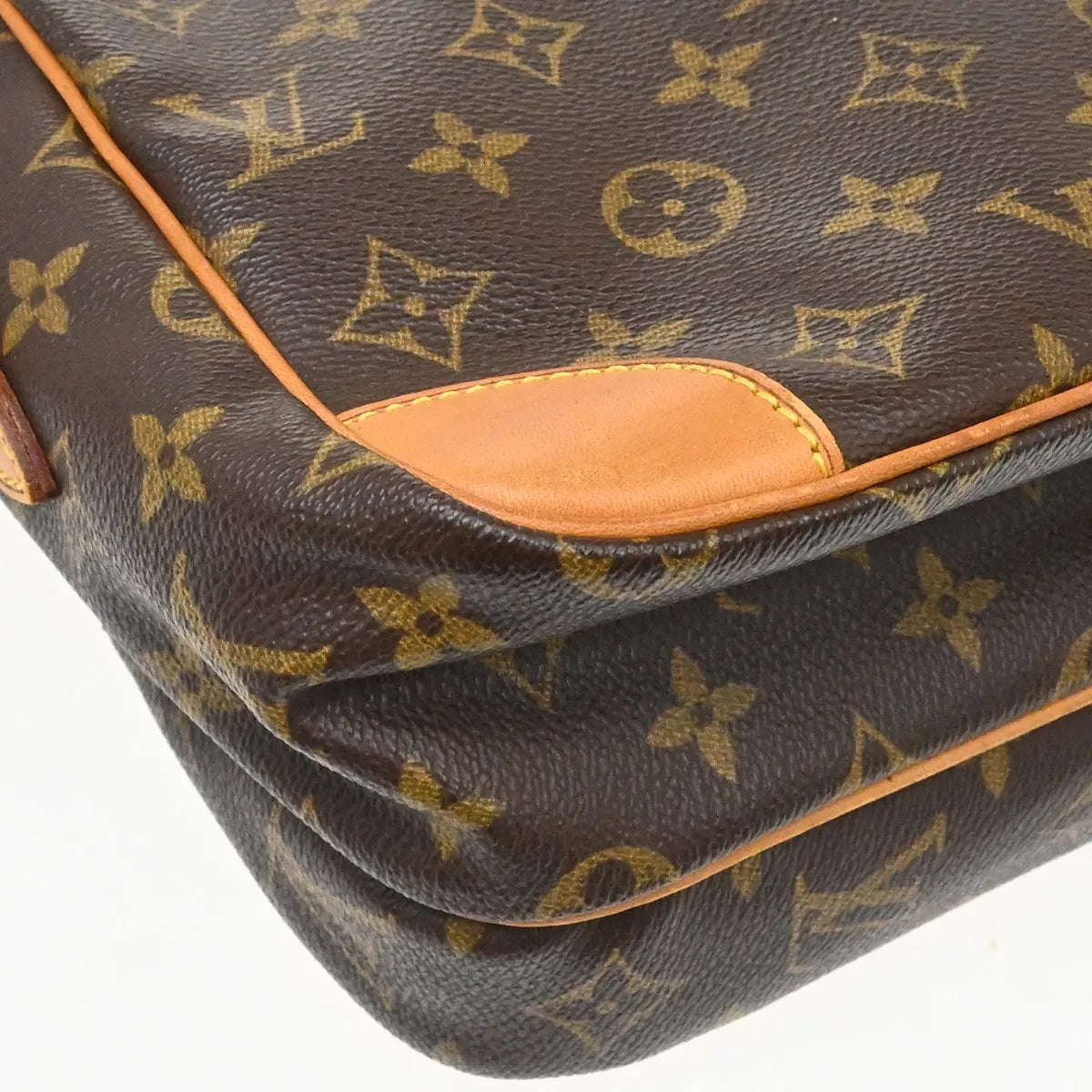 Louis Vuitton Nil Messenger Bag Monogram Canvas Brown Canvas Shoulder Bag Bag (Pre-Owned)