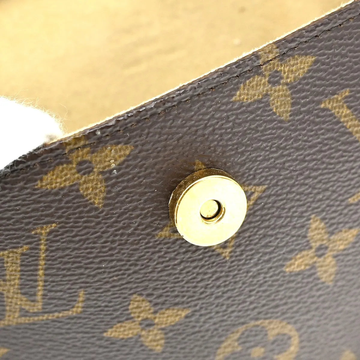 Louis Vuitton Florentine Waist Monogram Canvas Brown Canvas Clutche & Pouche Bag (Pre-Owned)