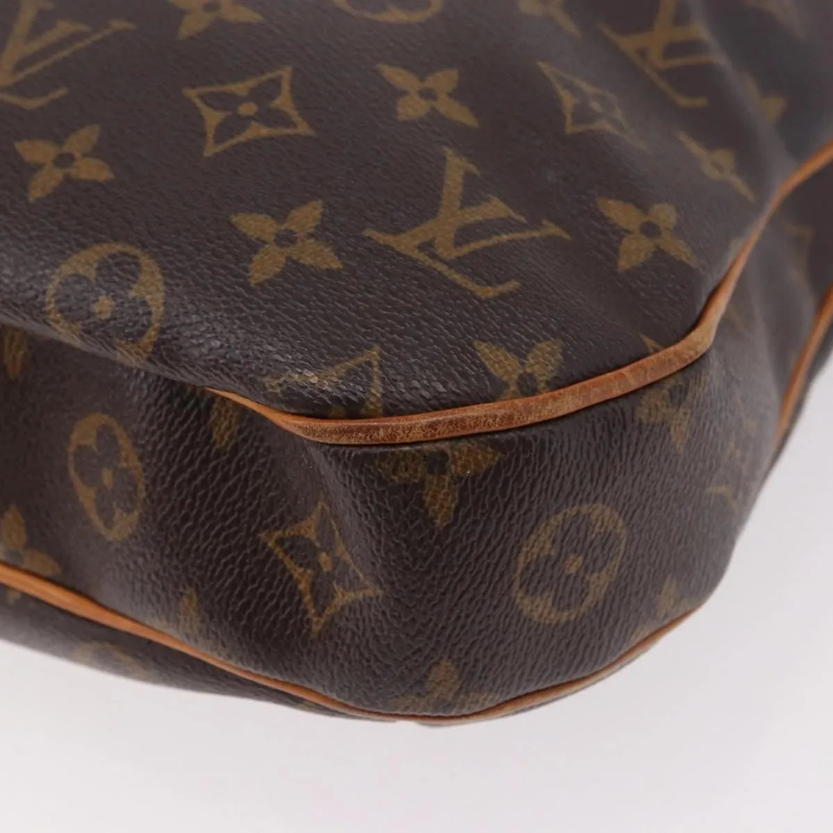 Louis Vuitton Odeon Monogram Canvas Brown Canvas Shoulder Bag Bag (Pre-Owned)