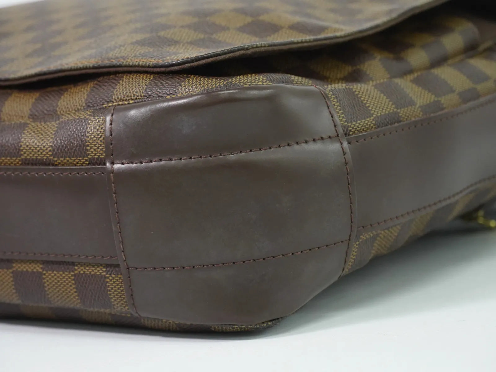 Louis Vuitton Bastille Damier Brown Canvas Shoulder Bag Bag (Pre-Owned)