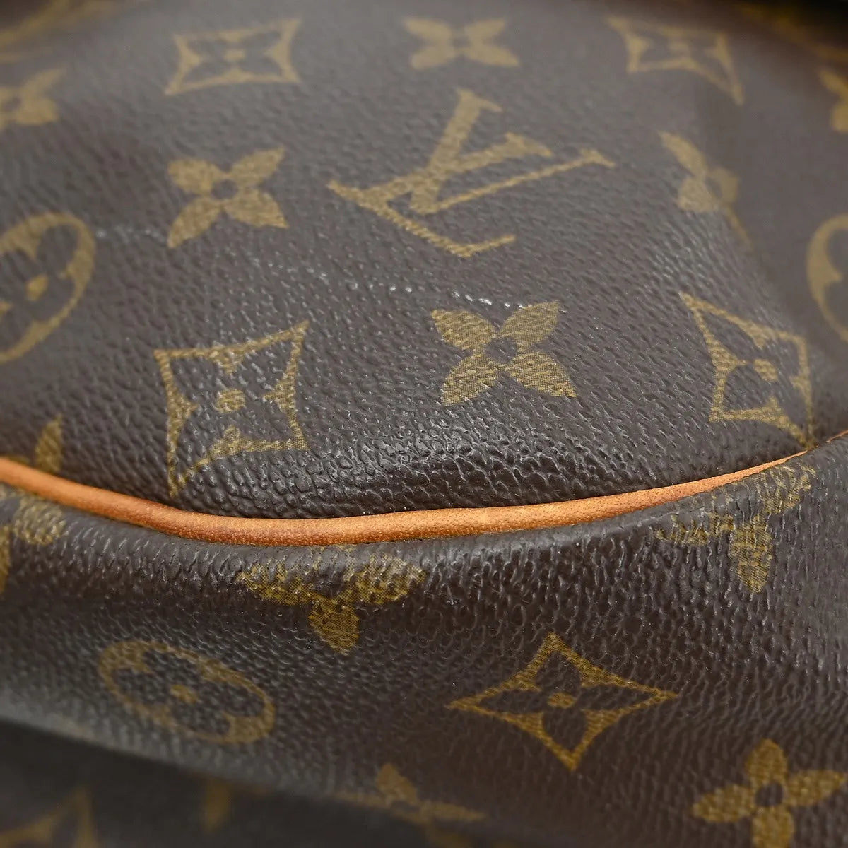Louis Vuitton Saumur Monogram Canvas Brown Canvas Shoulder Bag Bag (Pre-Owned)