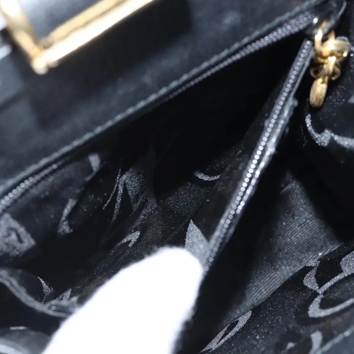Salvatore Ferragamo Convertible Top Handle Leather Black Leather Handbag (Pre-Owned)