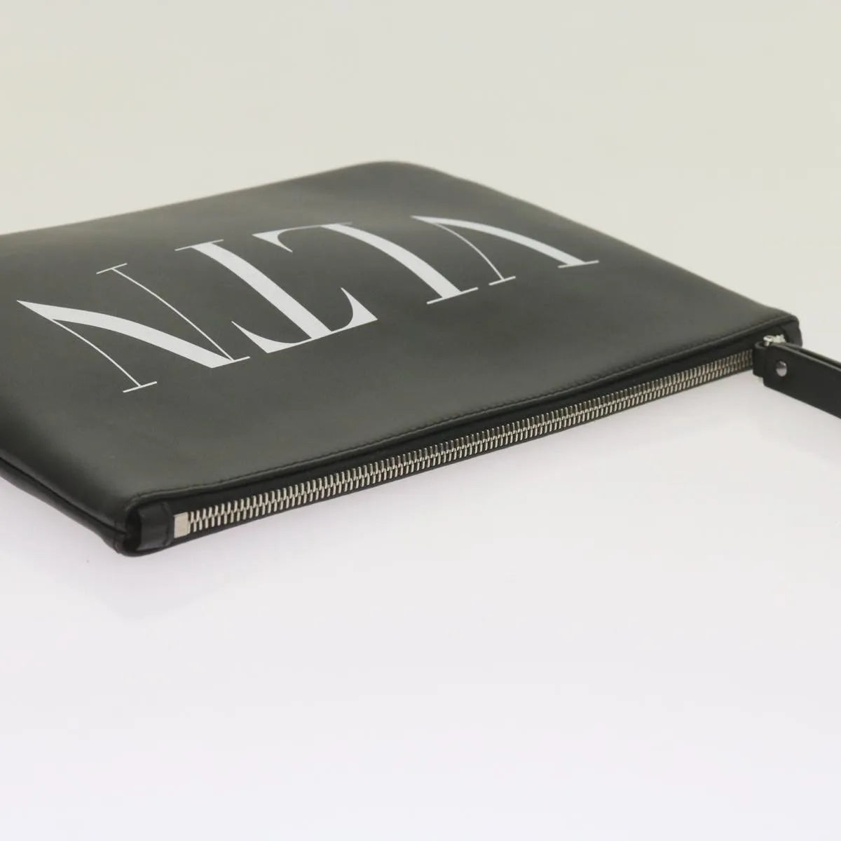 Valentino Garavani Vltn Wristlet Clutch Printed Leather Black Leather Clutche & Pouche Bag (Pre-Owned)