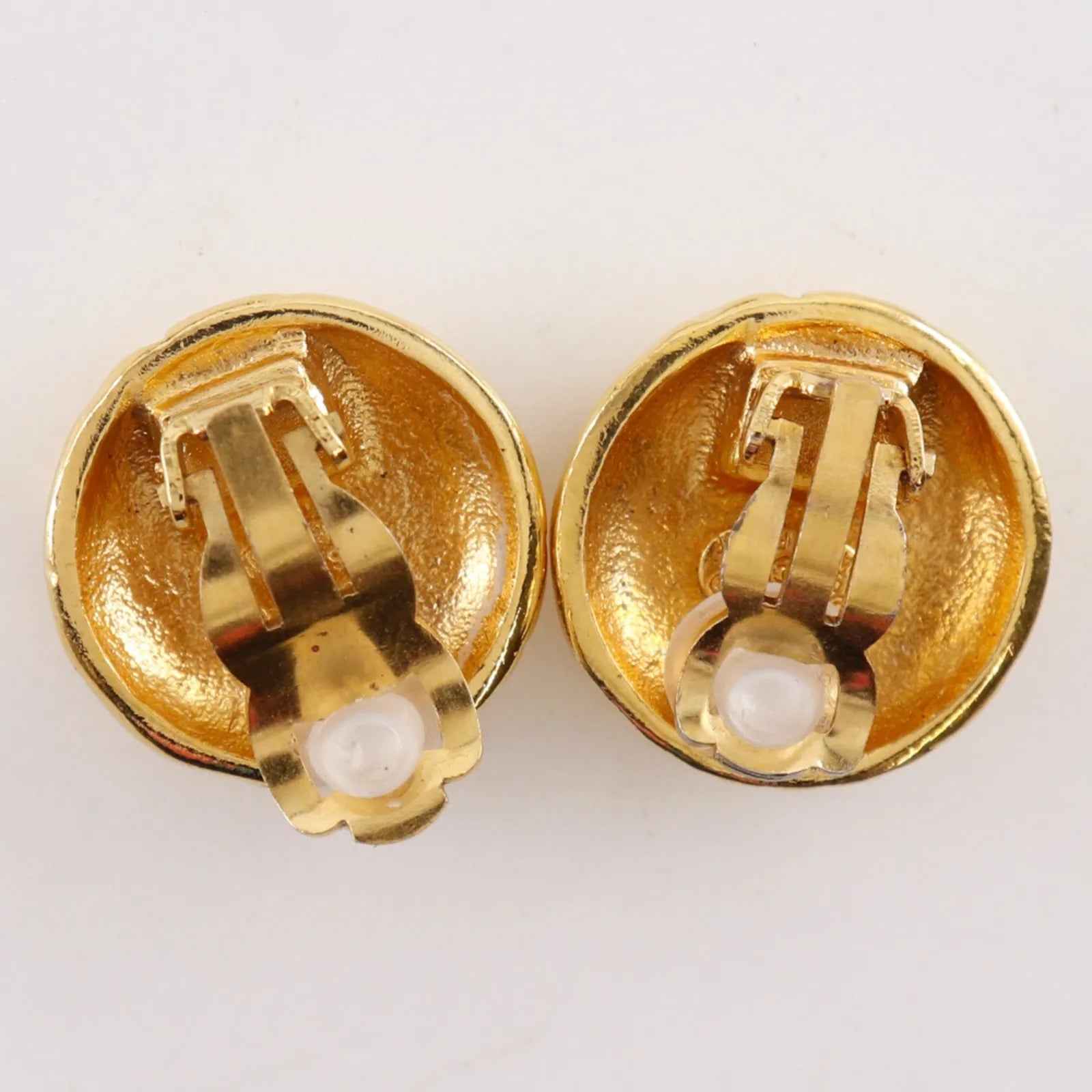 Chanel Vintage Cc Clip-On Metal Gold Gold_Plated Earrings Jewelry (Pre-Owned)