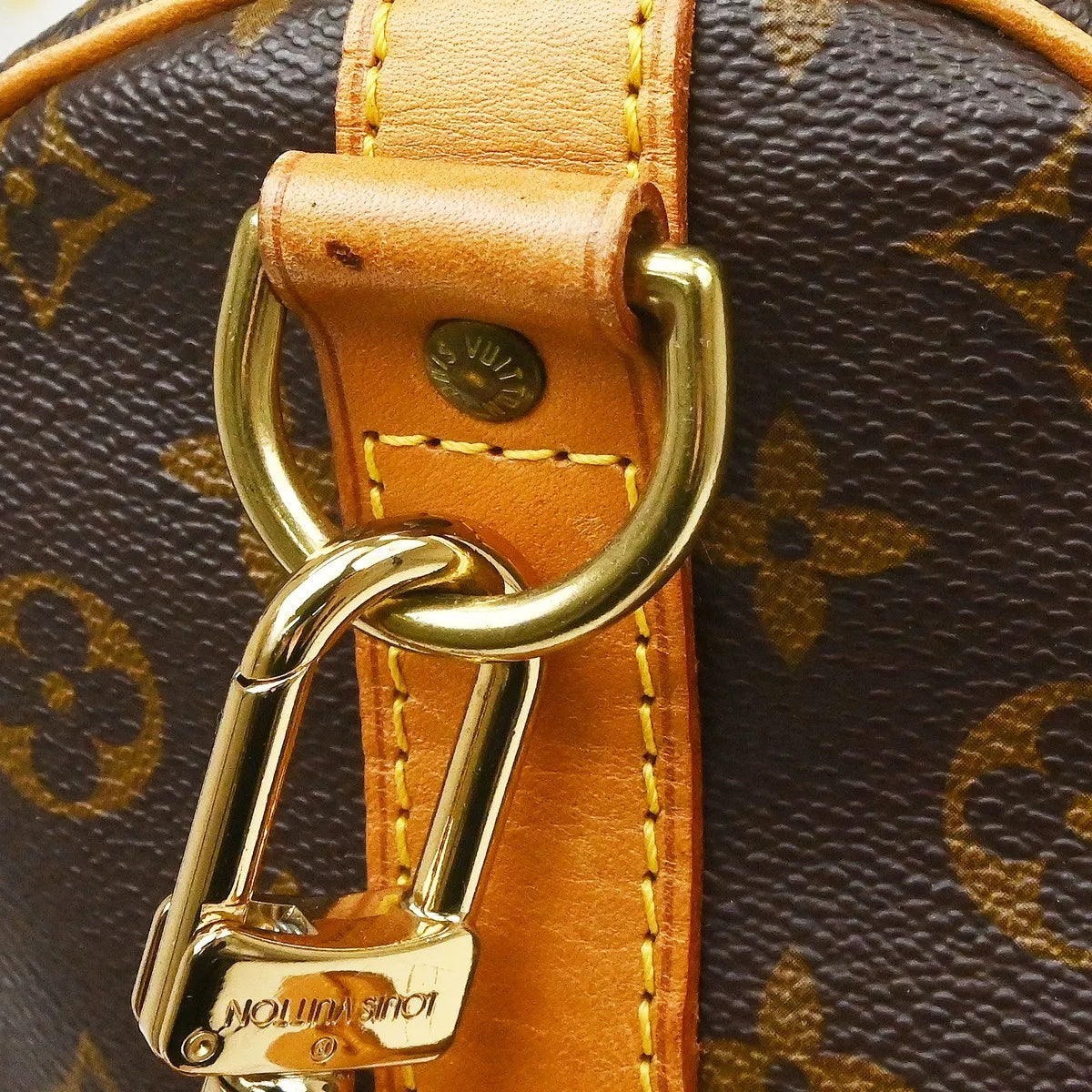 Louis Vuitton Keepall Bandouliere Bag Monogram Canvas Brown Canvas Travel Bag Bag (Pre-Owned)