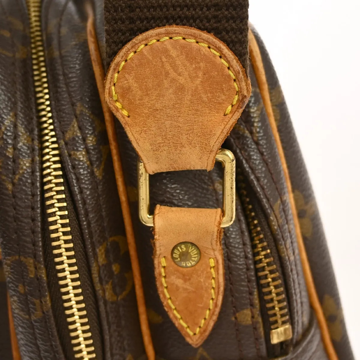 Louis Vuitton Reporter Monogram Brown Canvas Shoulder Bag Bag (Pre-Owned)