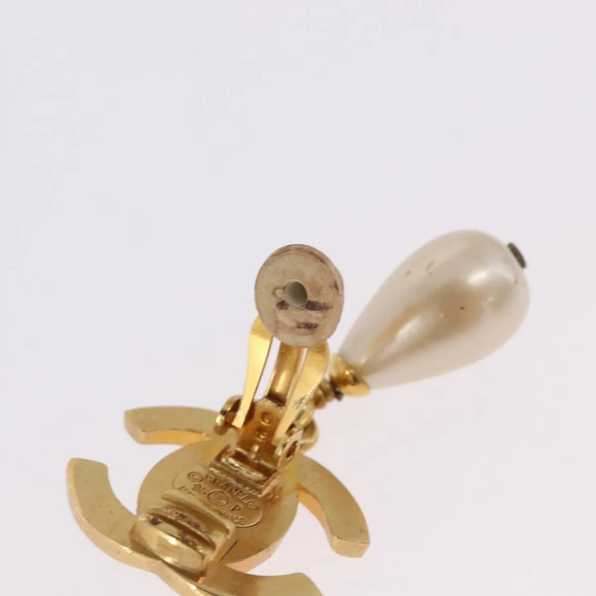 Chanel Cc Dangle Clip-On Metal Gold Metal Earrings Jewelry (Pre-Owned)