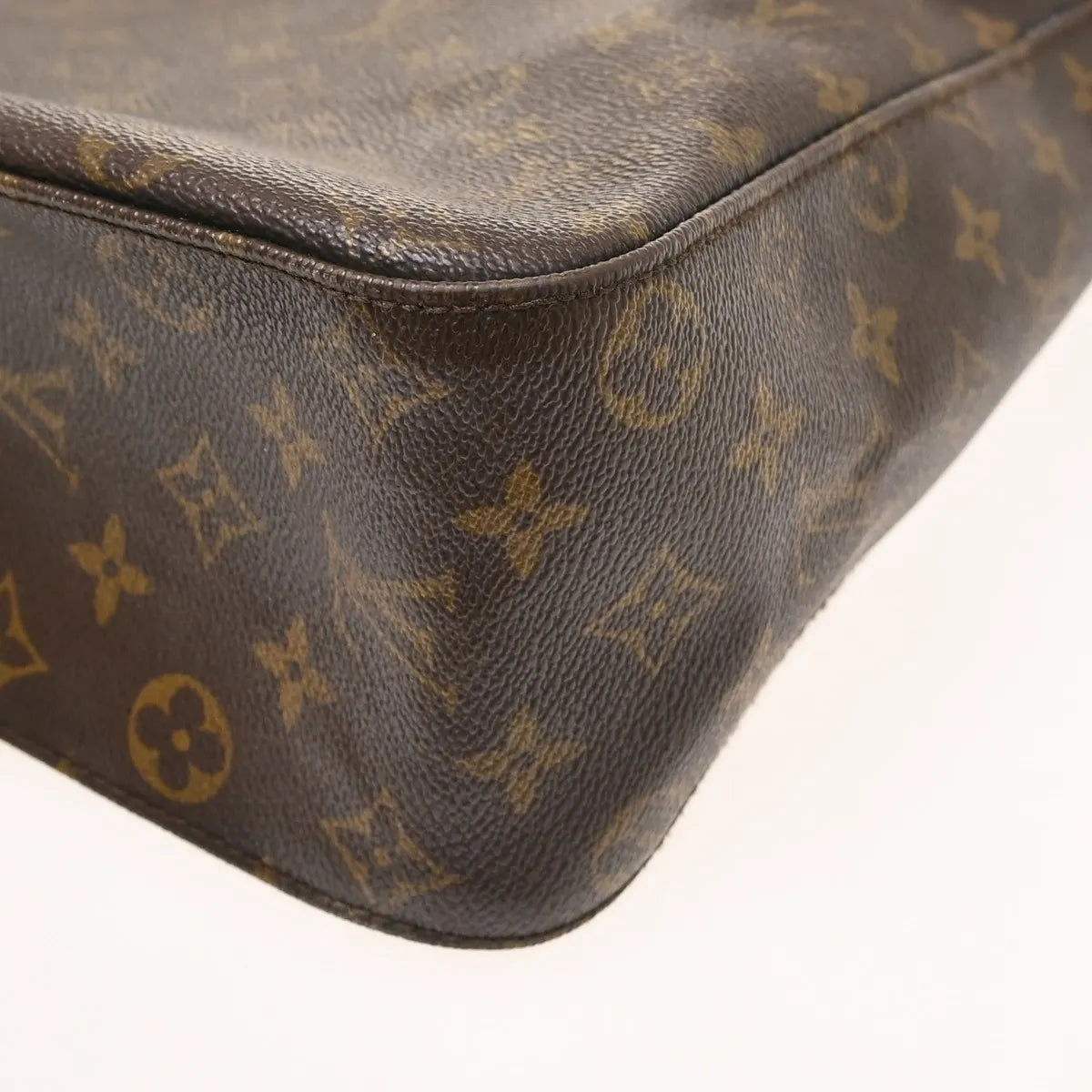 Louis Vuitton Looping Monogram Canvas Brown Canvas Handbag (Pre-Owned)