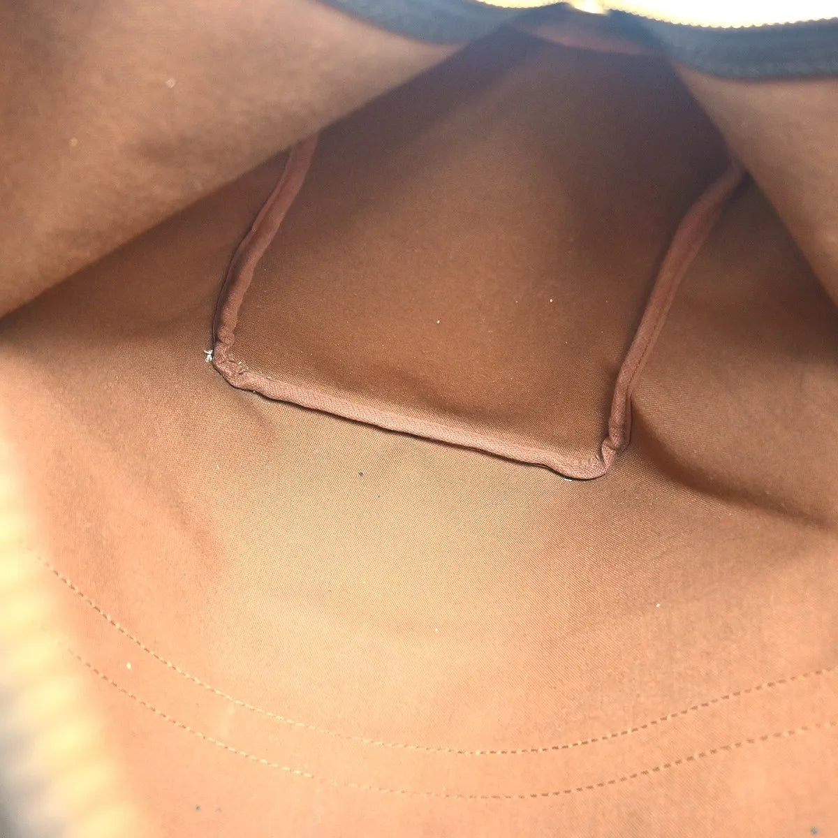 Louis Vuitton Keepall Monogram Canvas Brown Canvas Travel Bag Bag (Pre-Owned)