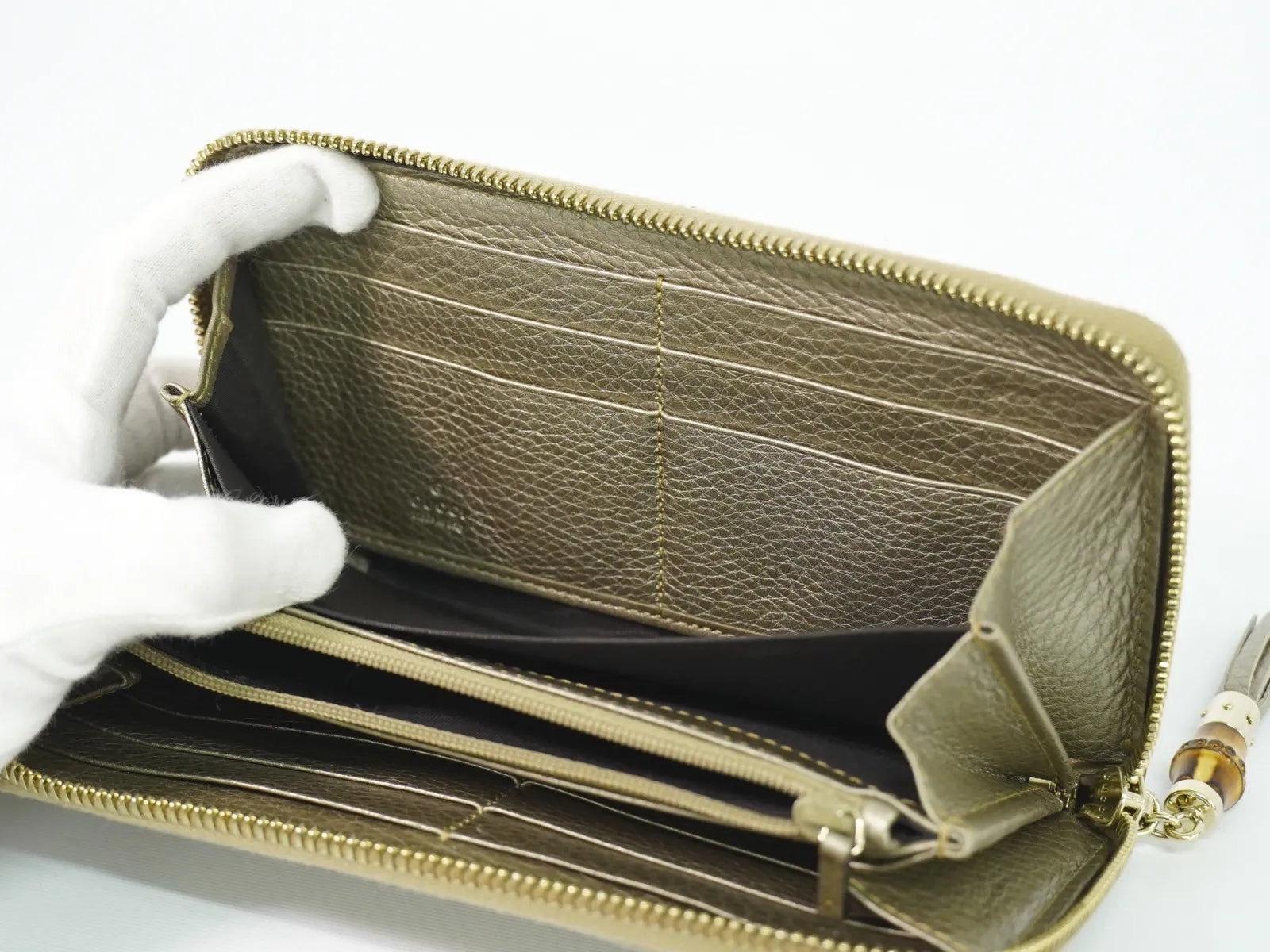 Gucci Bamboo Tassel Zip Leather Gold Leather Wallets Accessory (Pre-Owned)