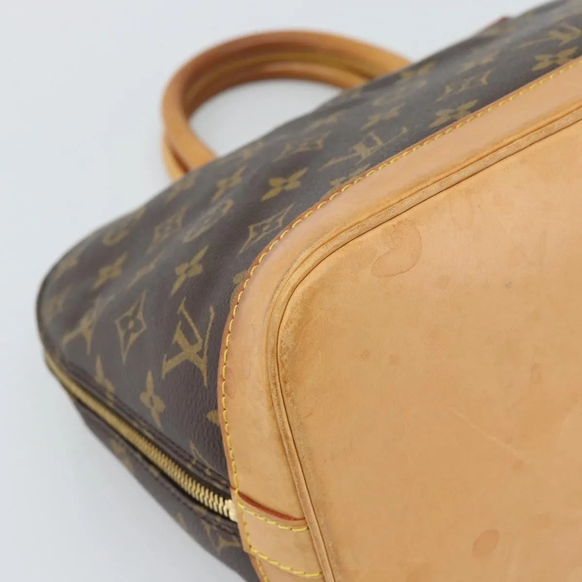 Louis Vuitton Alma Monogram Canvas Multicolour Canvas Handbag (Pre-Owned)