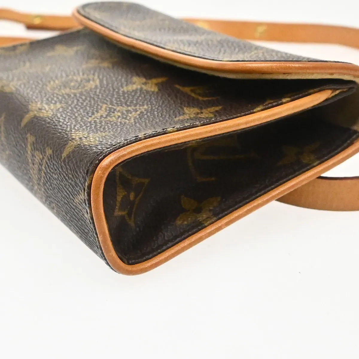 Louis Vuitton Florentine Waist Monogram Canvas Brown Canvas Clutche & Pouche Bag (Pre-Owned)