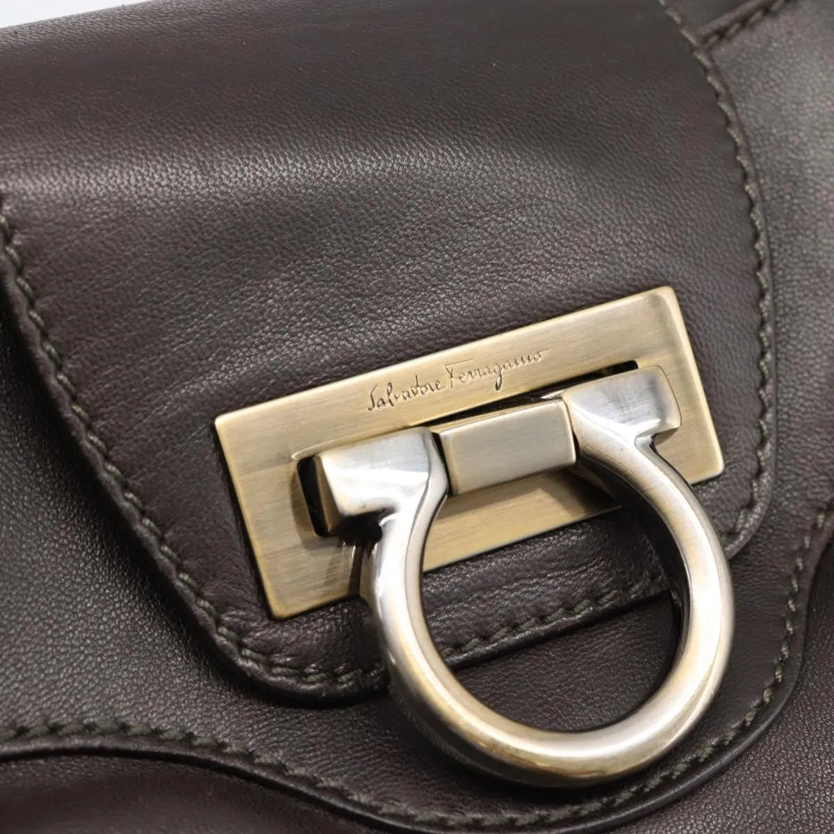 Salvatore Ferragamo Marisa Leather Brown Leather Handbag (Pre-Owned)