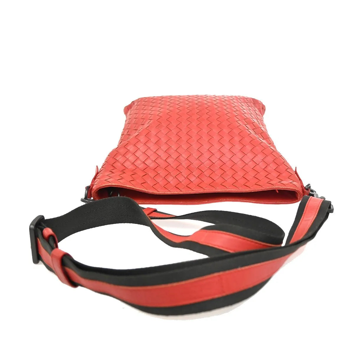 Bottega Veneta Flat Messenger Intrecciato Nappa Red Leather Shoulder Bag Bag (Pre-Owned)