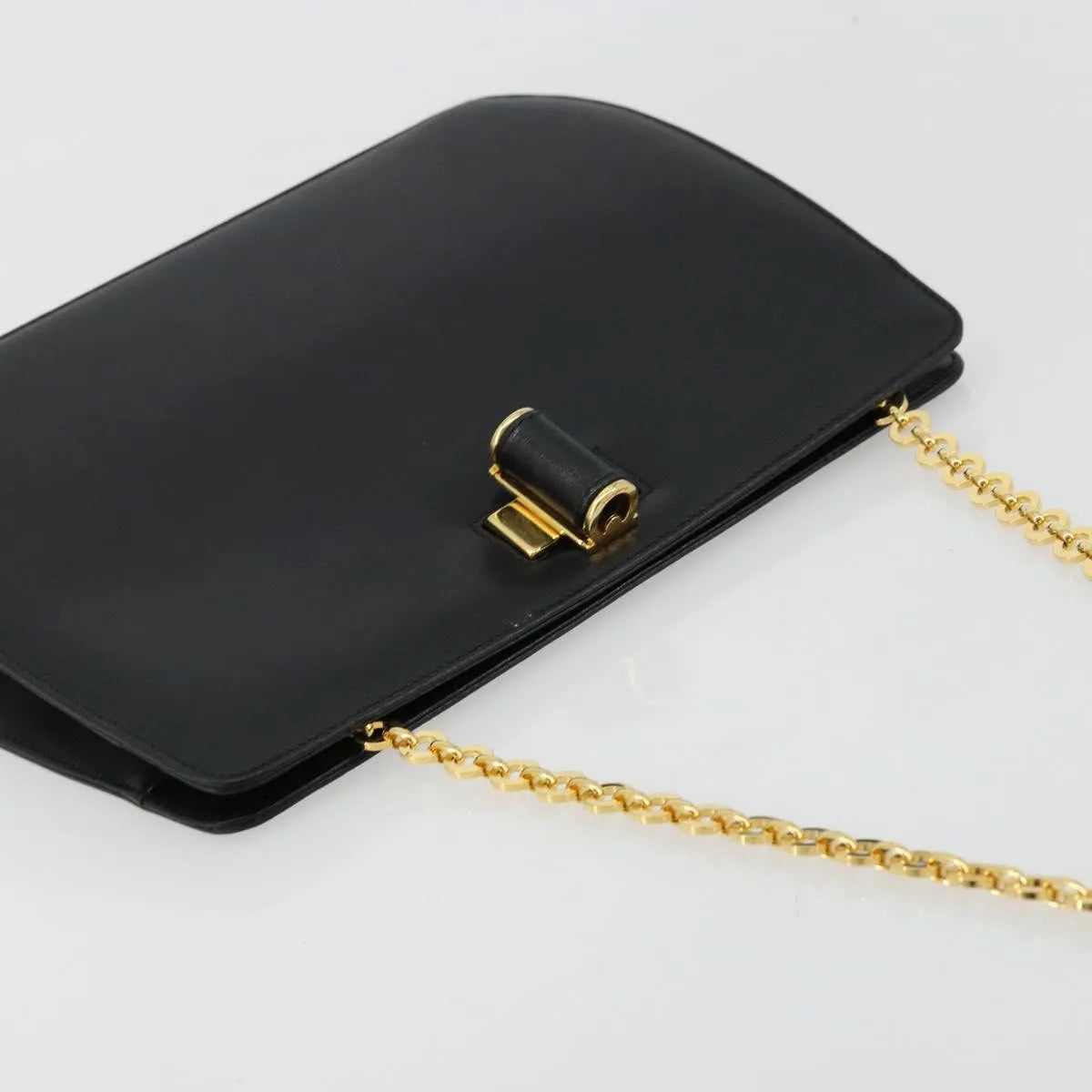 Salvatore Ferragamo Vintage Chain Leather Black Leather Shoulder Bag Bag (Pre-Owned)