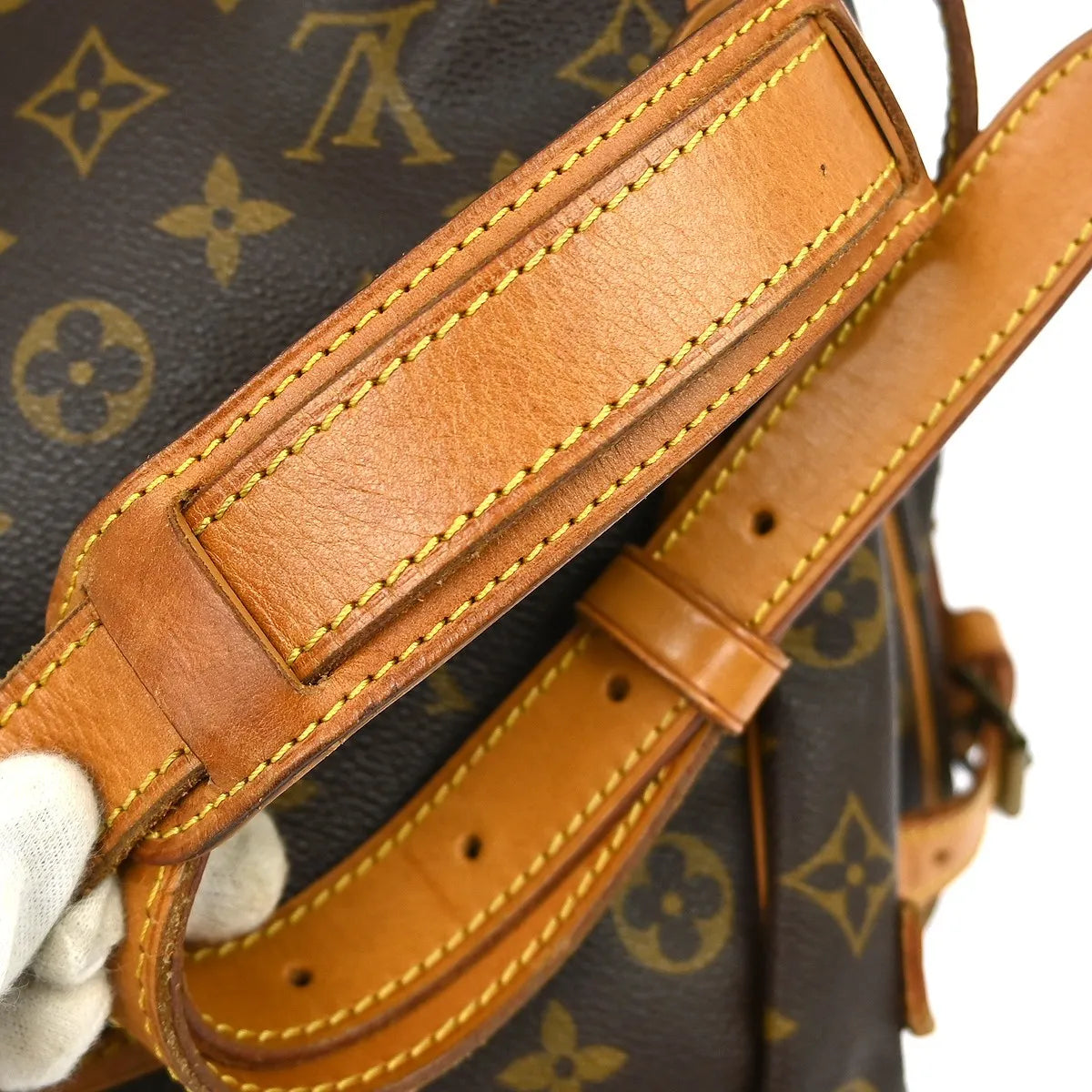 Louis Vuitton Saumur Monogram Canvas Brown Canvas Shoulder Bag Bag (Pre-Owned)