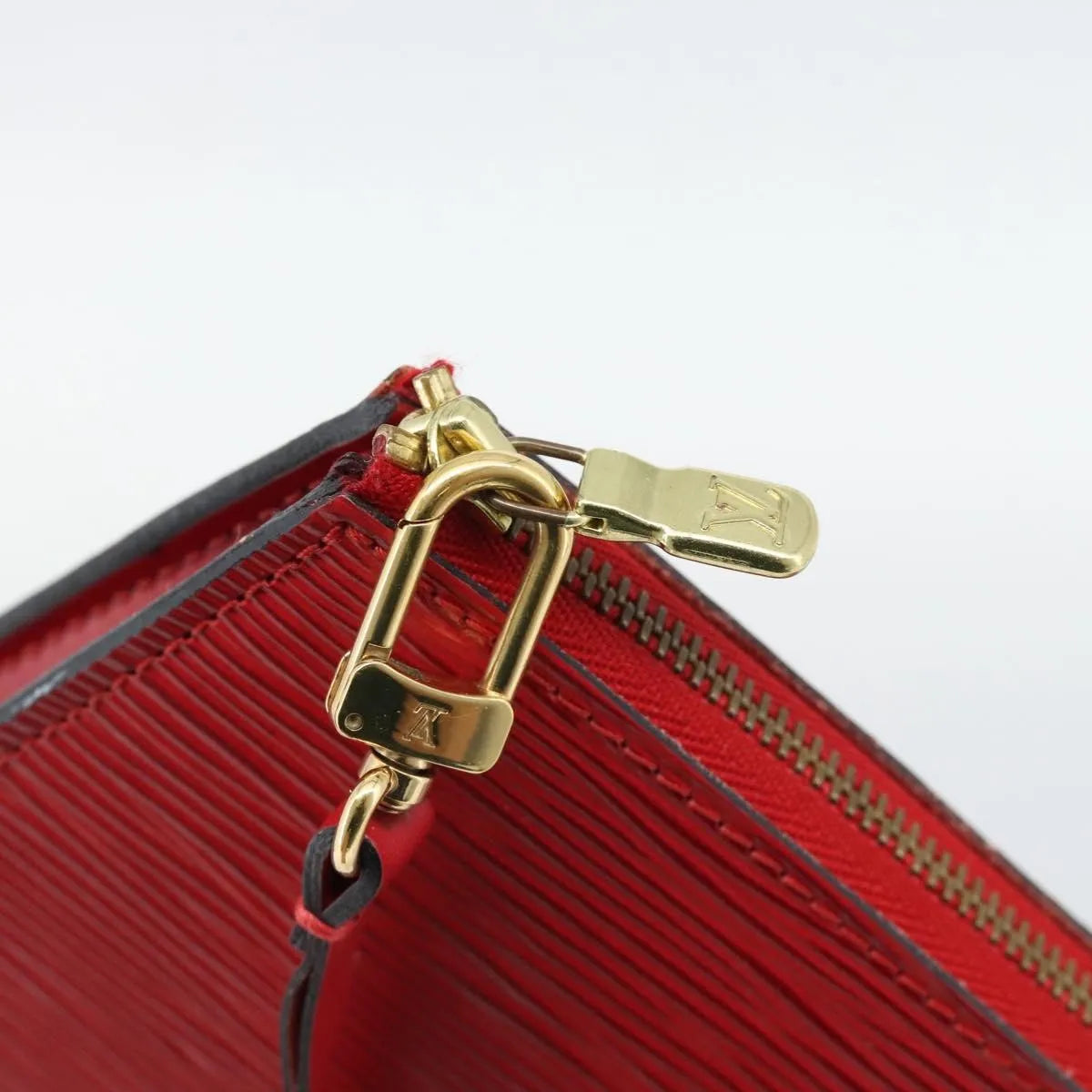 Louis Vuitton Pochette Accessoires Epi Red Leather Clutche & Pouche Bag (Pre-Owned)