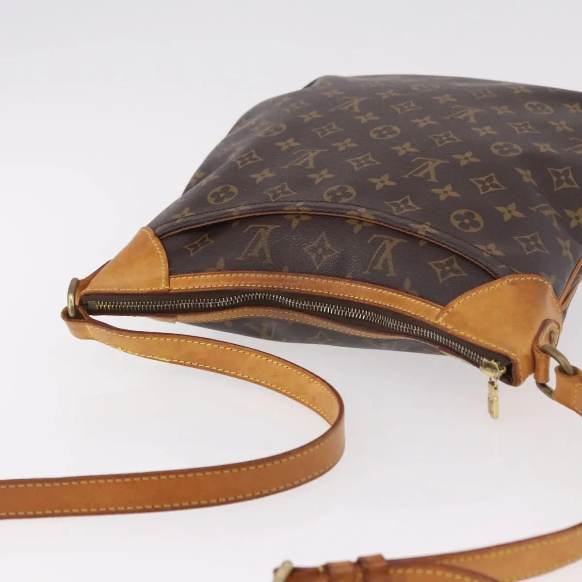 Louis Vuitton Odeon Monogram Canvas Brown Canvas Shoulder Bag Bag (Pre-Owned)