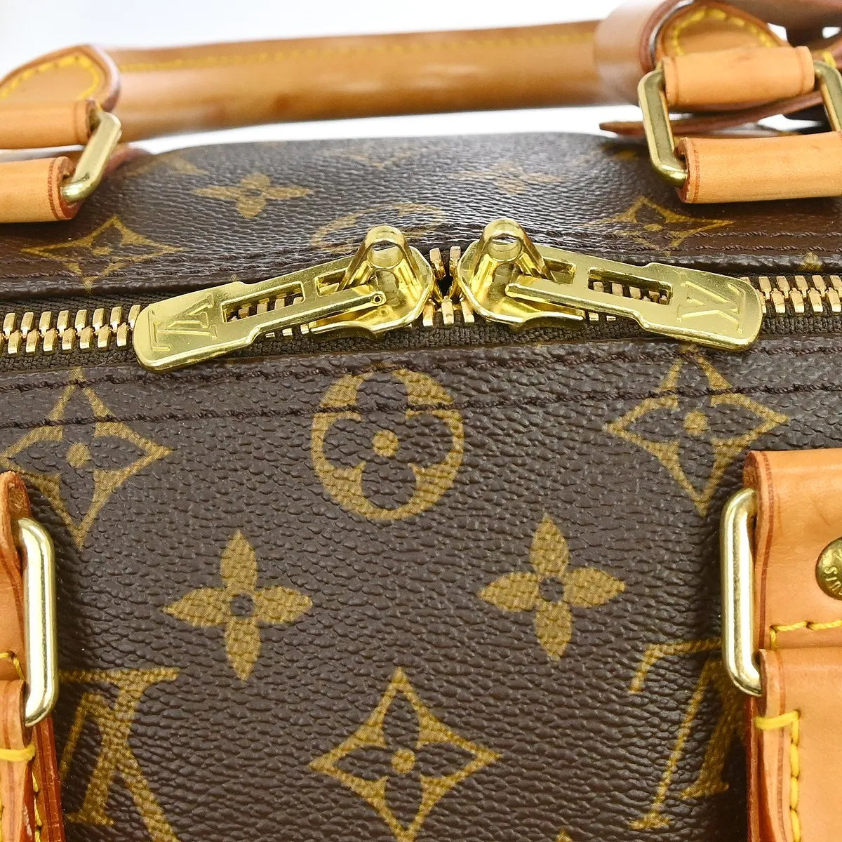 Louis Vuitton Keepall Monogram Canvas Brown Canvas Travel Bag Bag (Pre-Owned)