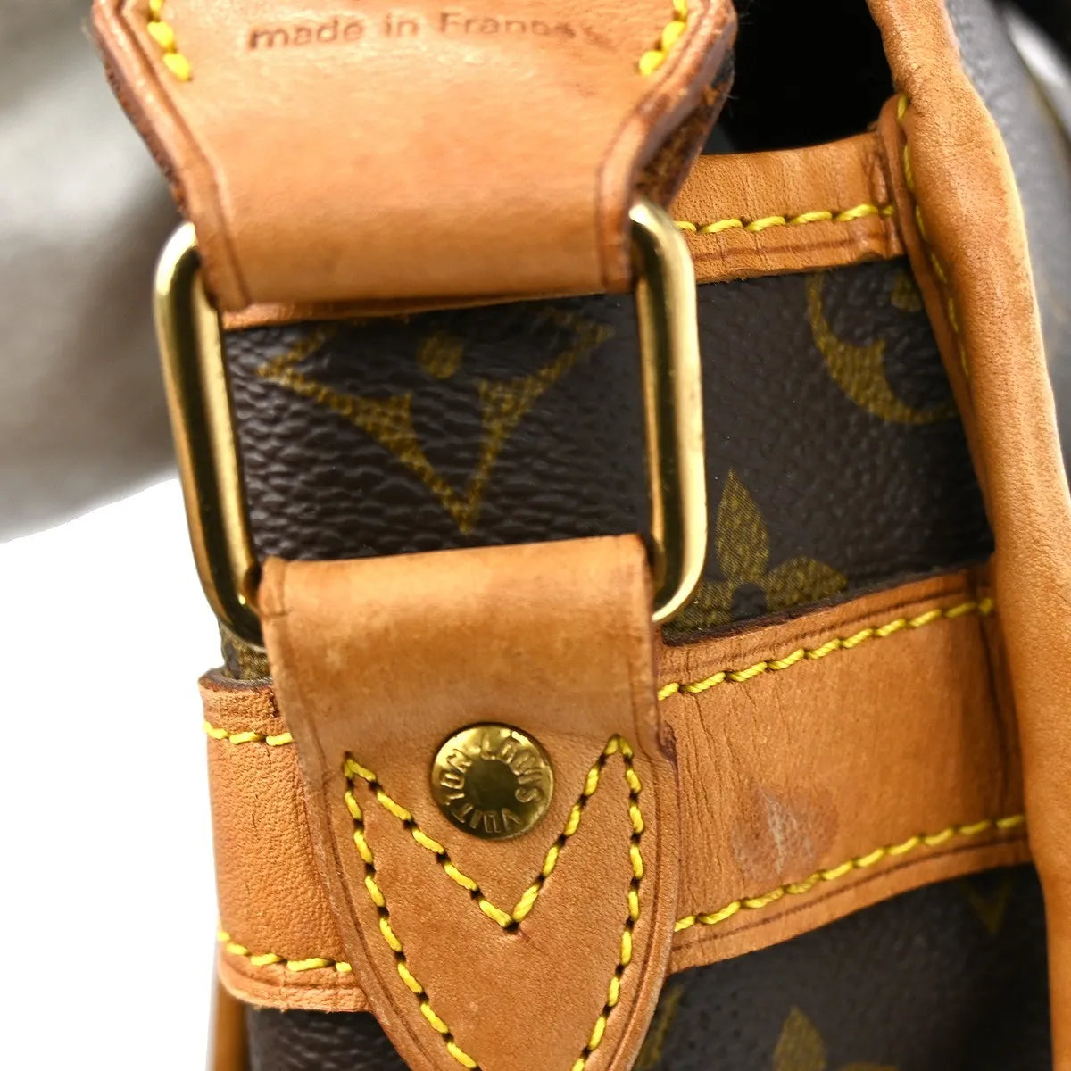 Louis Vuitton Sac Gibeciere Messenger Monogram Canvas Brown Canvas Shoulder Bag Bag (Pre-Owned)