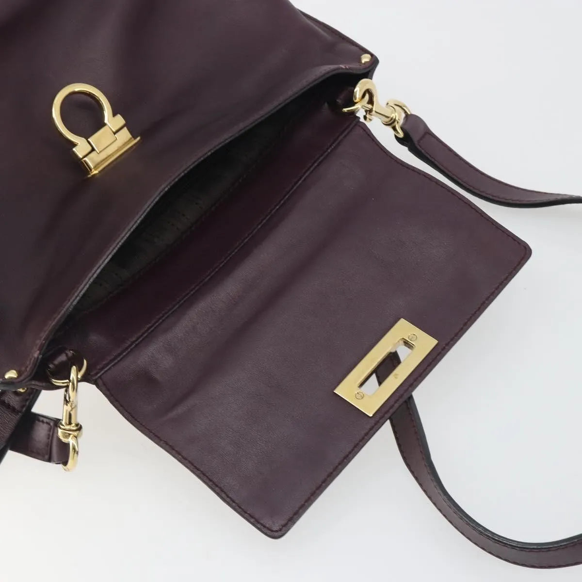 Salvatore Ferragamo Sofia Satchel Smooth Leather Purple Leather Handbag (Pre-Owned)