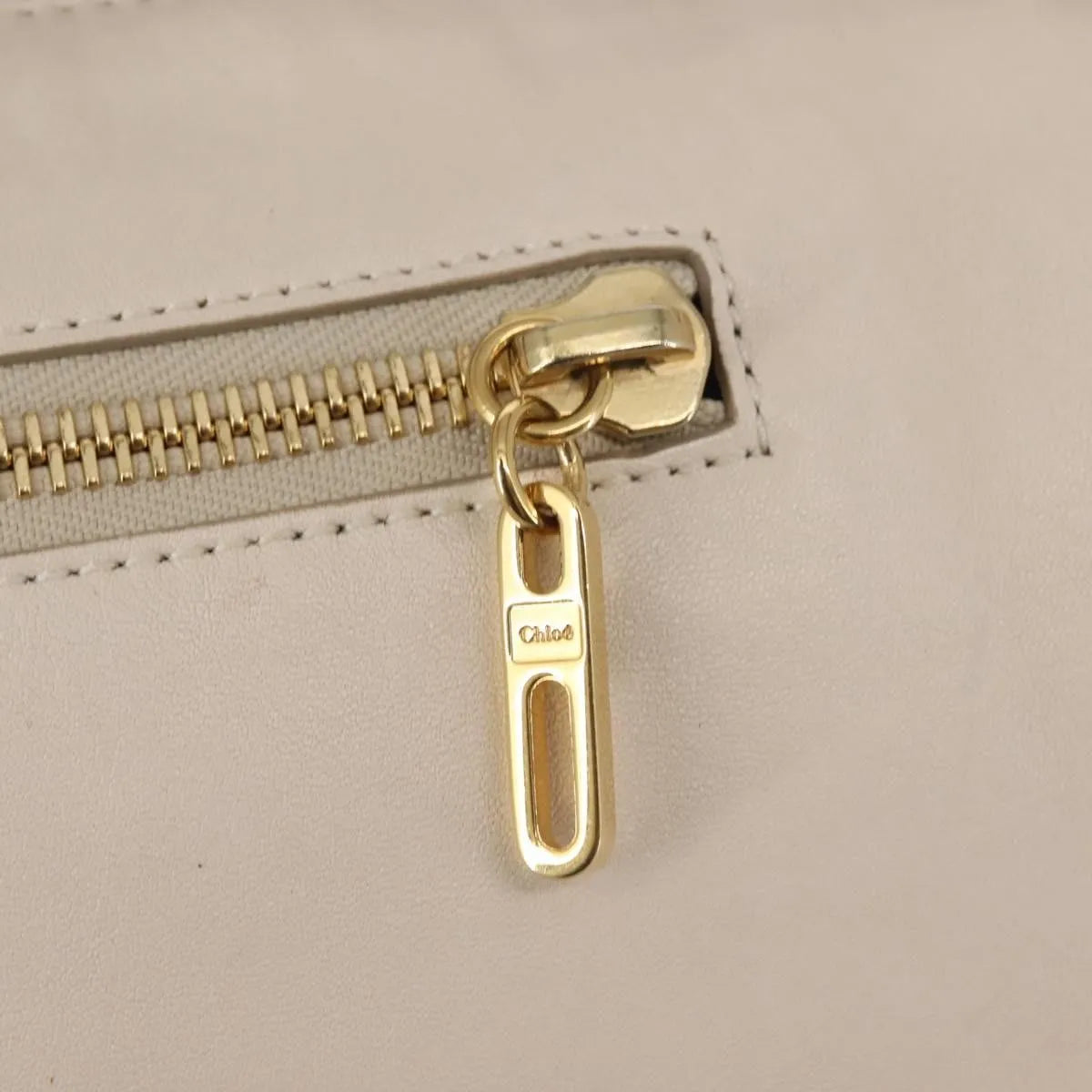 Chloe Vanessa Leather Beige Leather Shoulder Bag Bag (Pre-Owned)