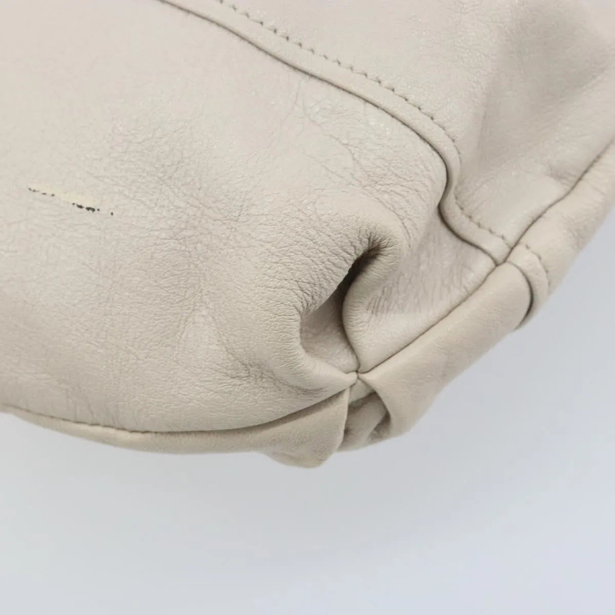 Salvatore Ferragamo Vintage Gancini Hobo Leather White Leather Shoulder Bag Bag (Pre-Owned)
